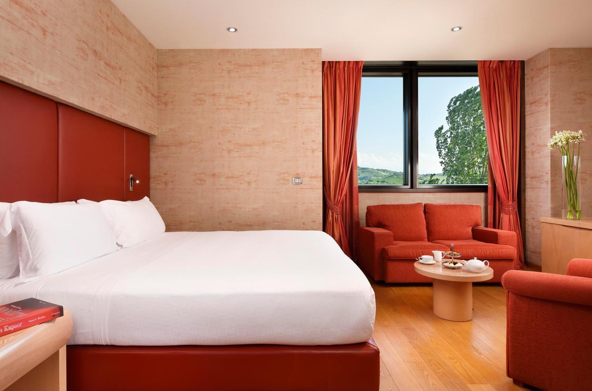 Standard Double or Twin Room,1703552369:JPEG