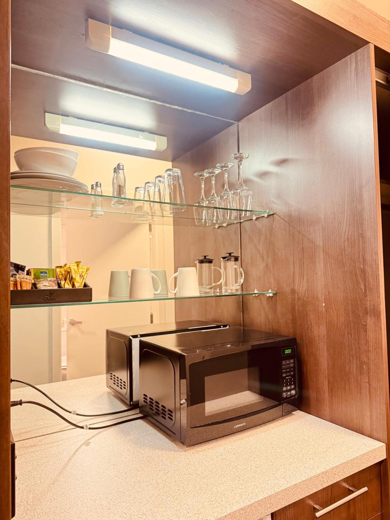 Deluxe Studio