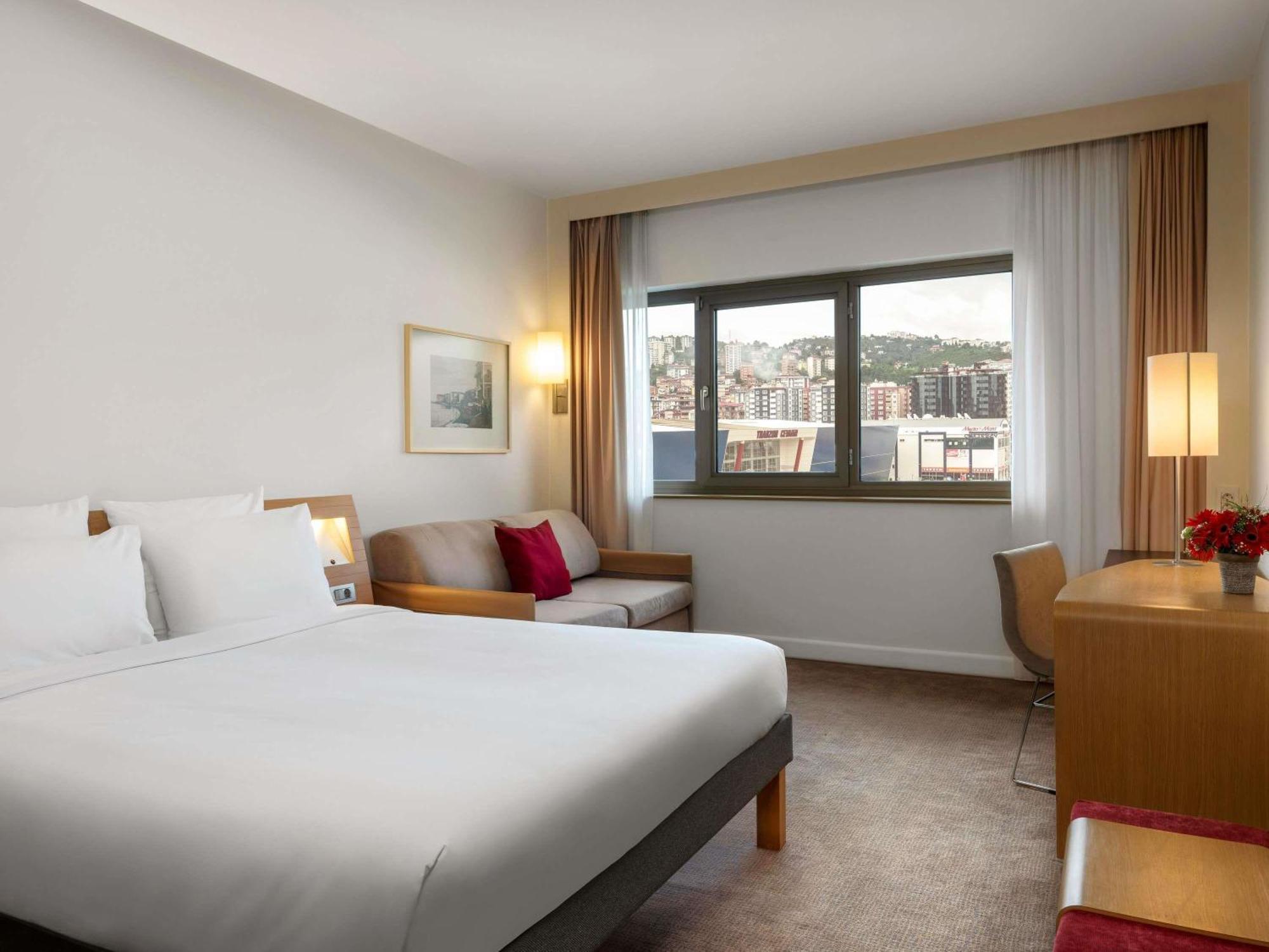 Executive Room with One Double Bed,1704891261:JPEG