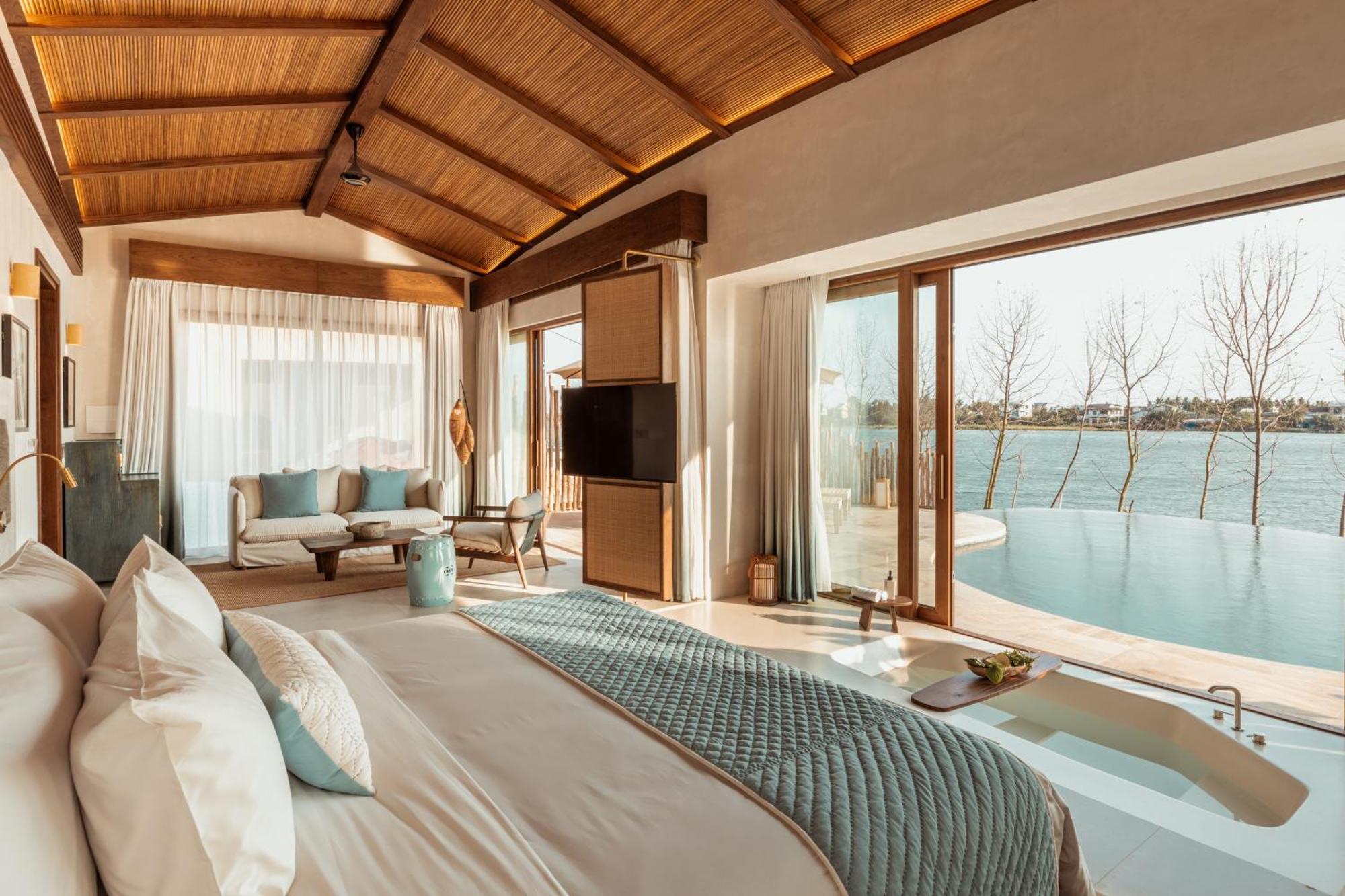River Pool Villa King Bed