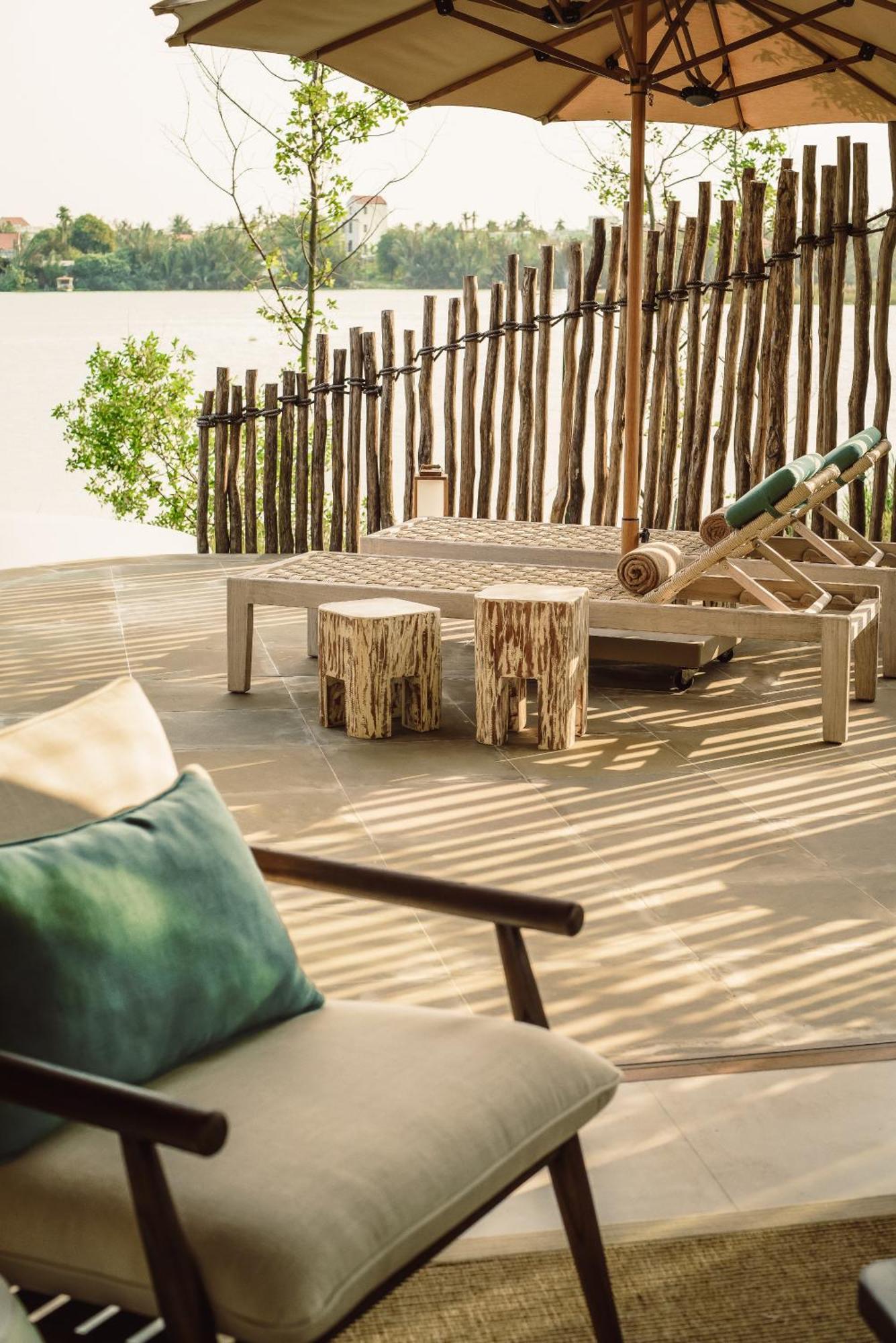River Pool Villa King Bed
