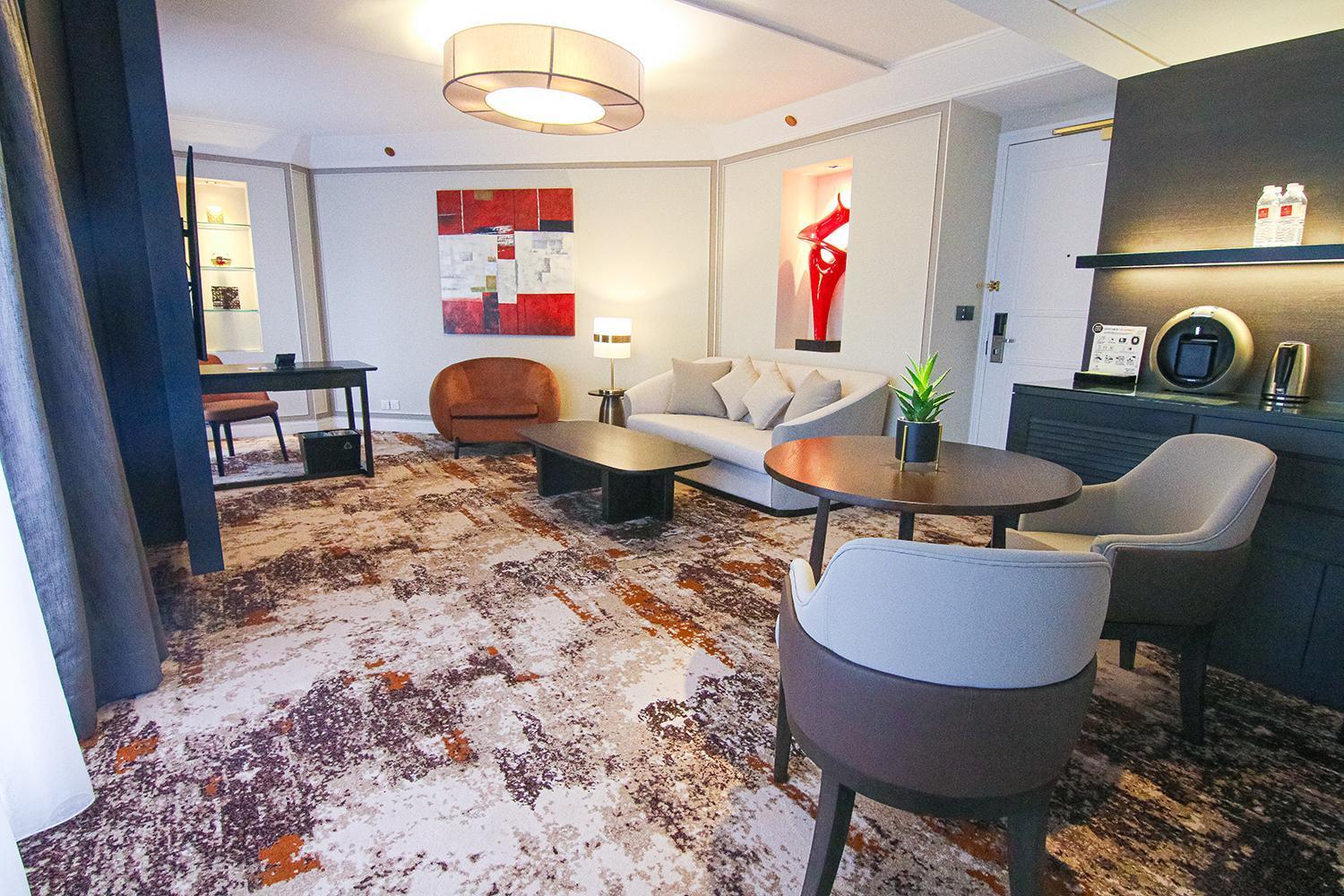 Executive Suite with One King Bed,1705558339:JPEG