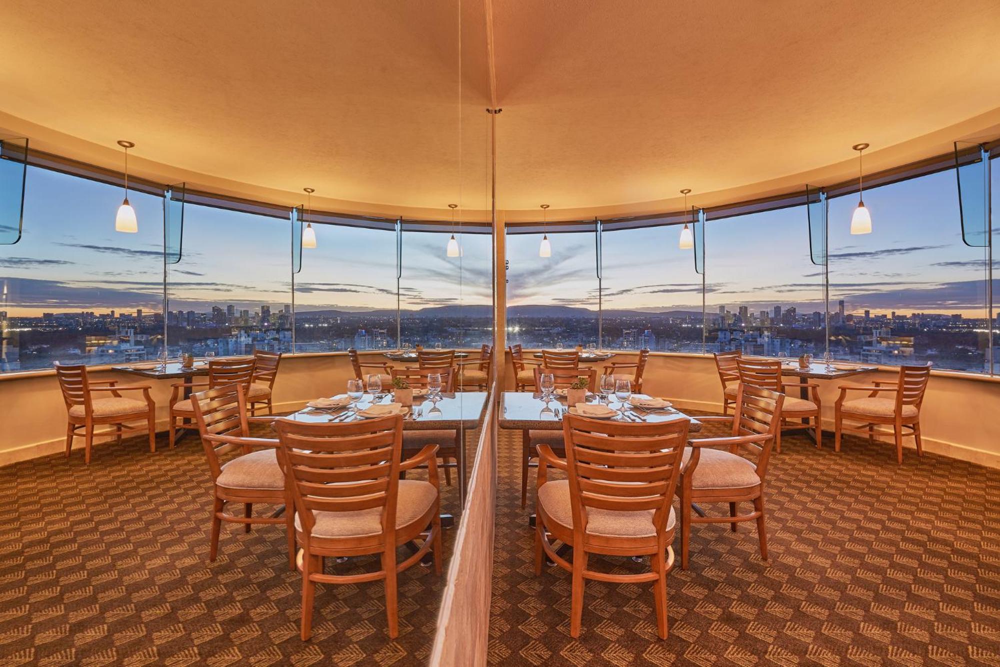Club King Room