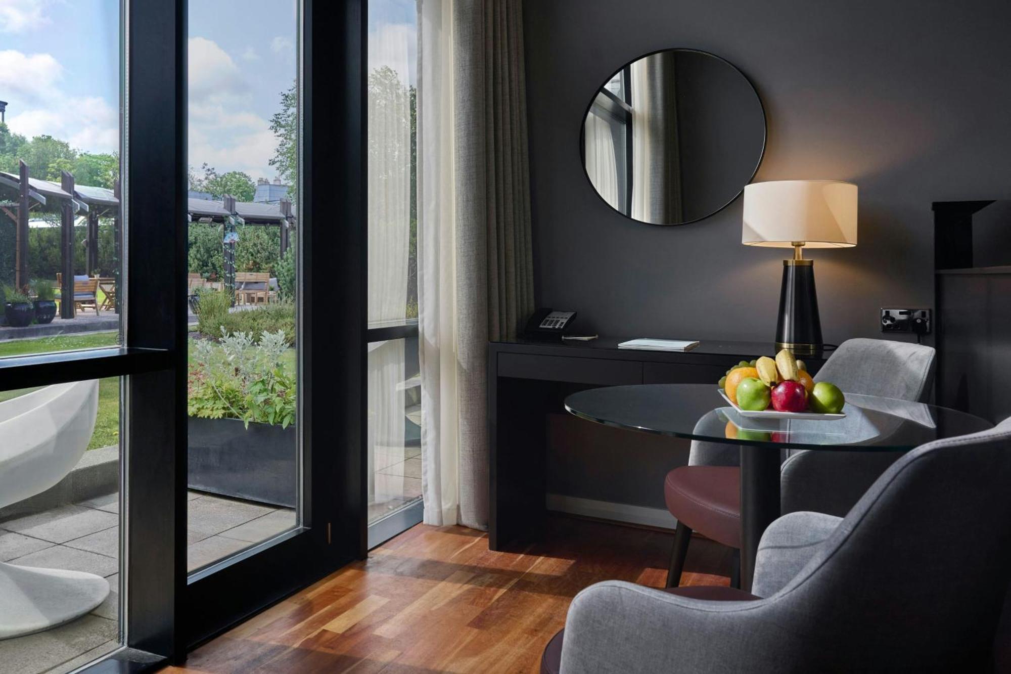 Deluxe Double or Twin Room Garden View