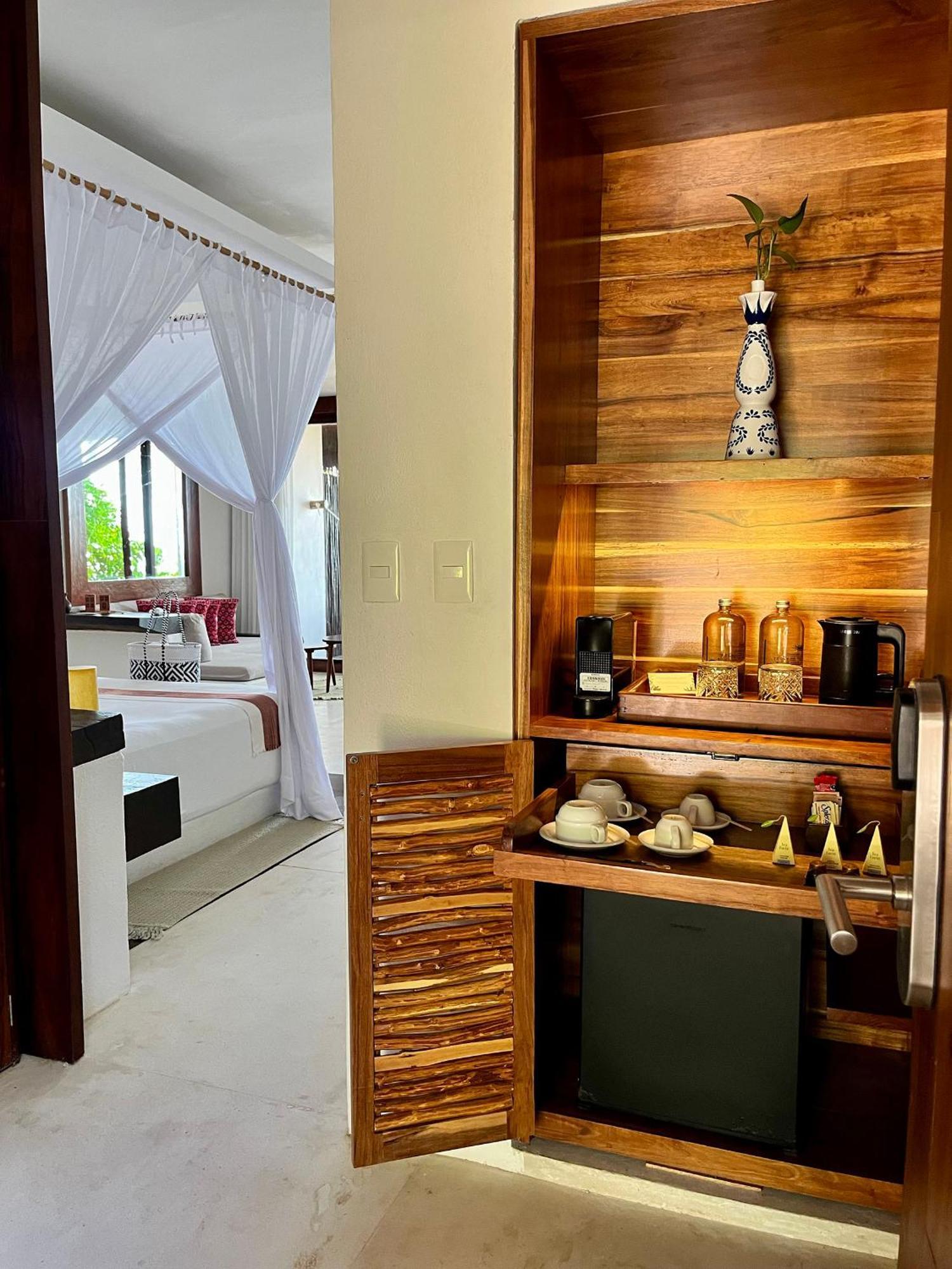 Beachfront Junior Suite