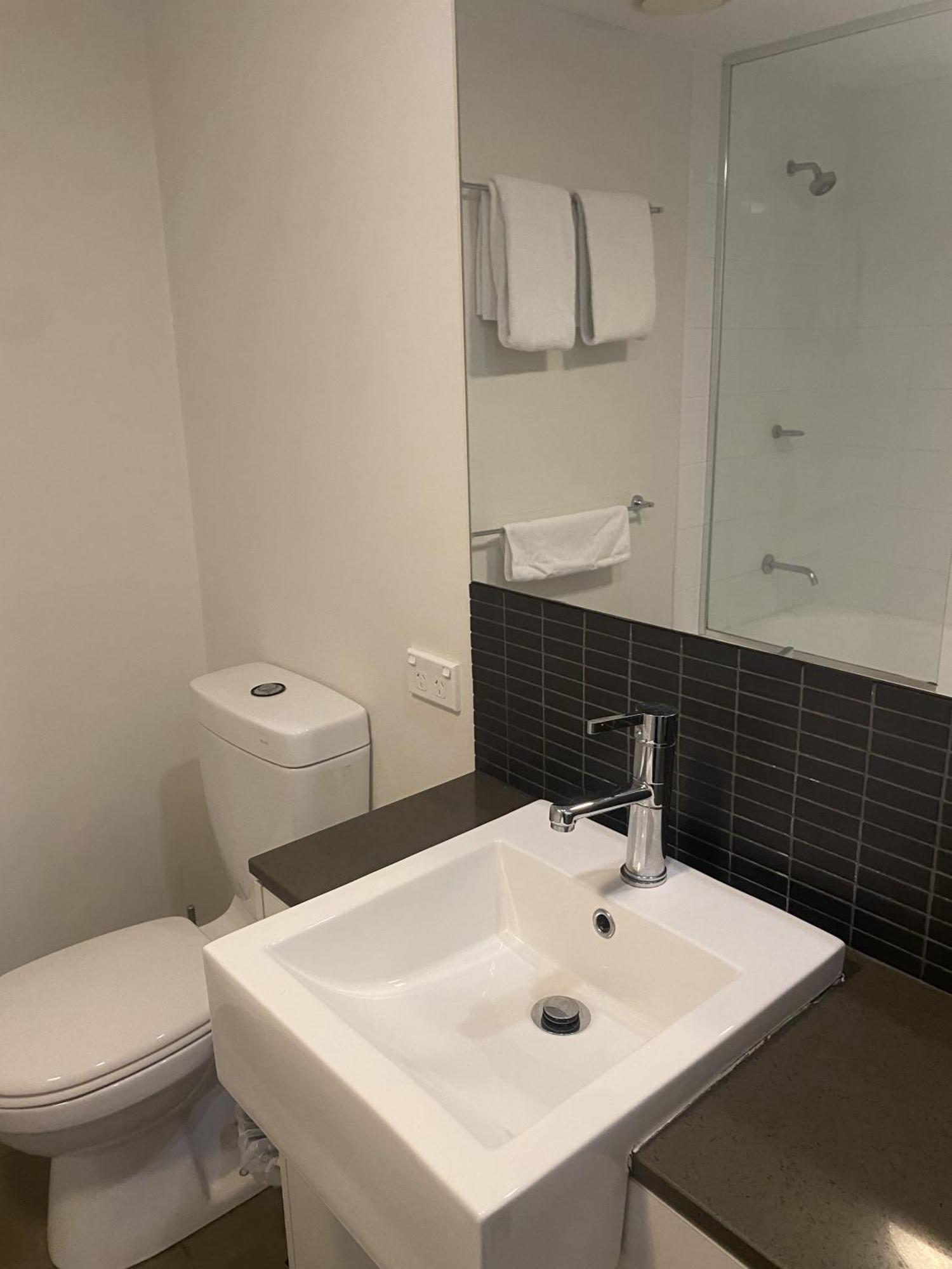 Two-Bedroom Apartment,1706858499:JPEG