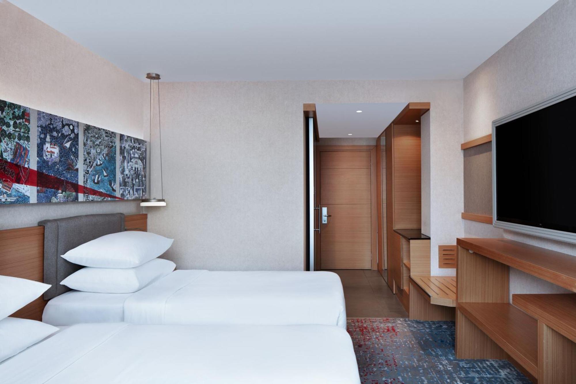 Superior Twin Room City View