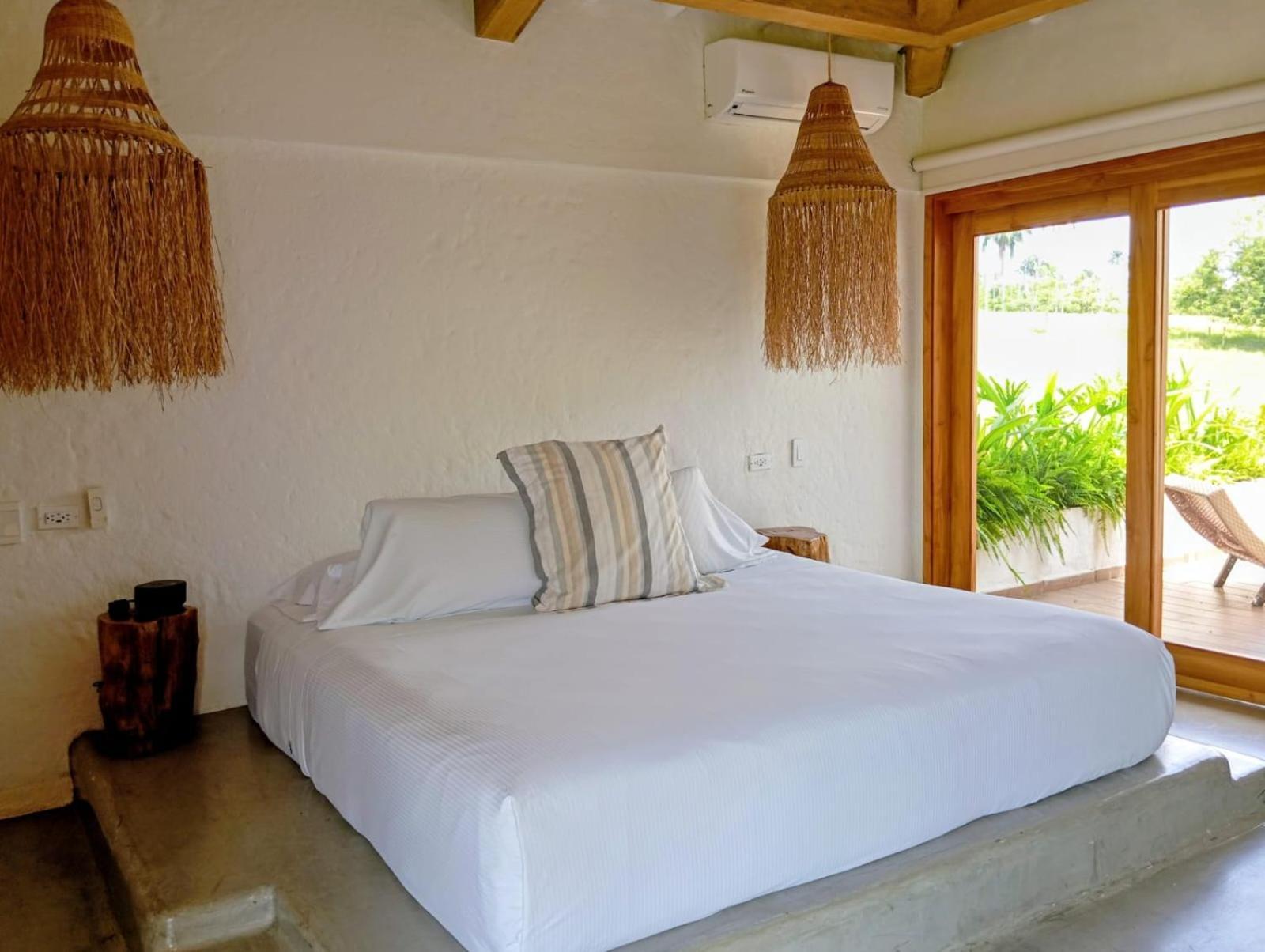 Deluxe King Suite