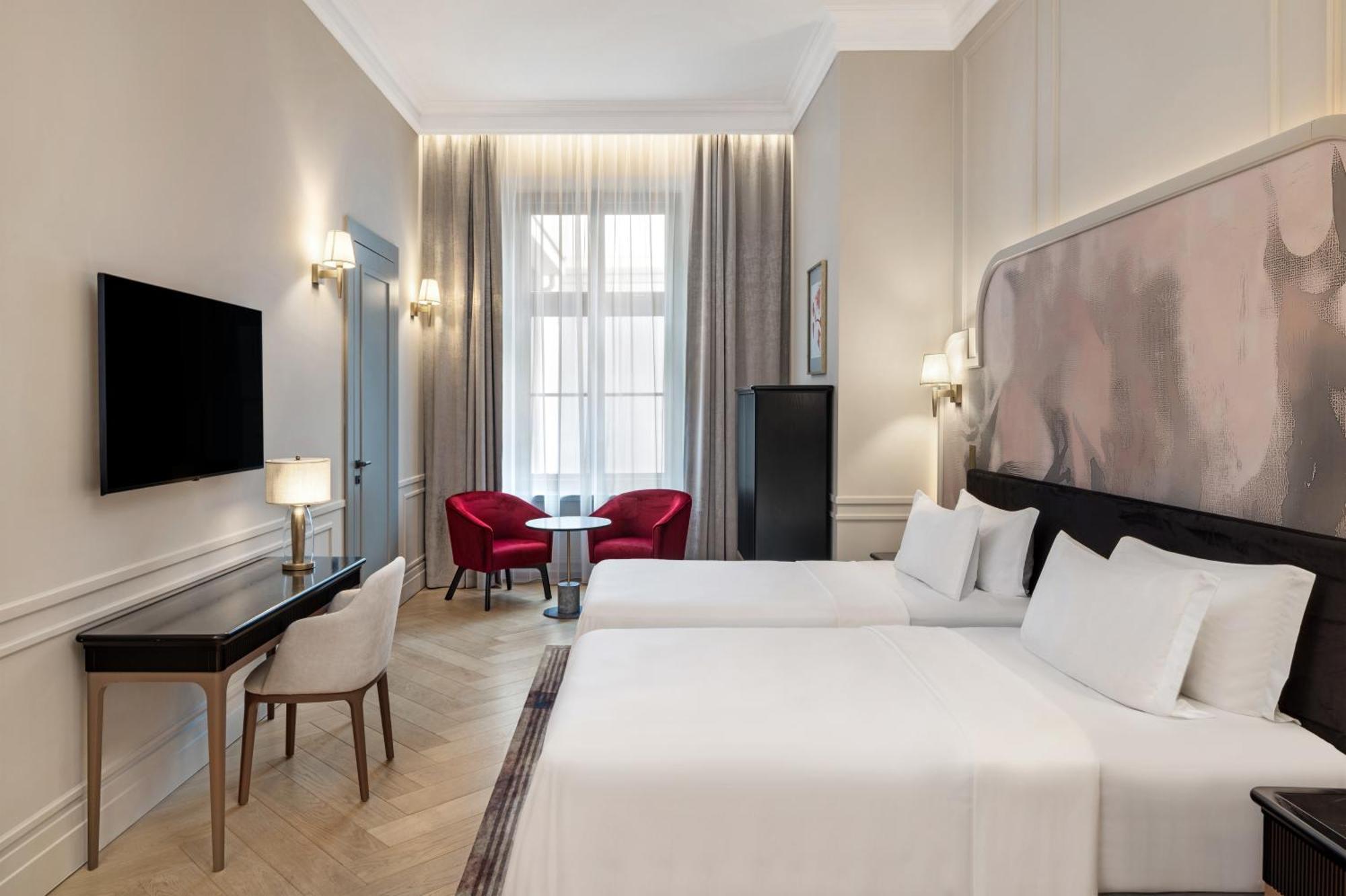 Classic Twin Guest Room