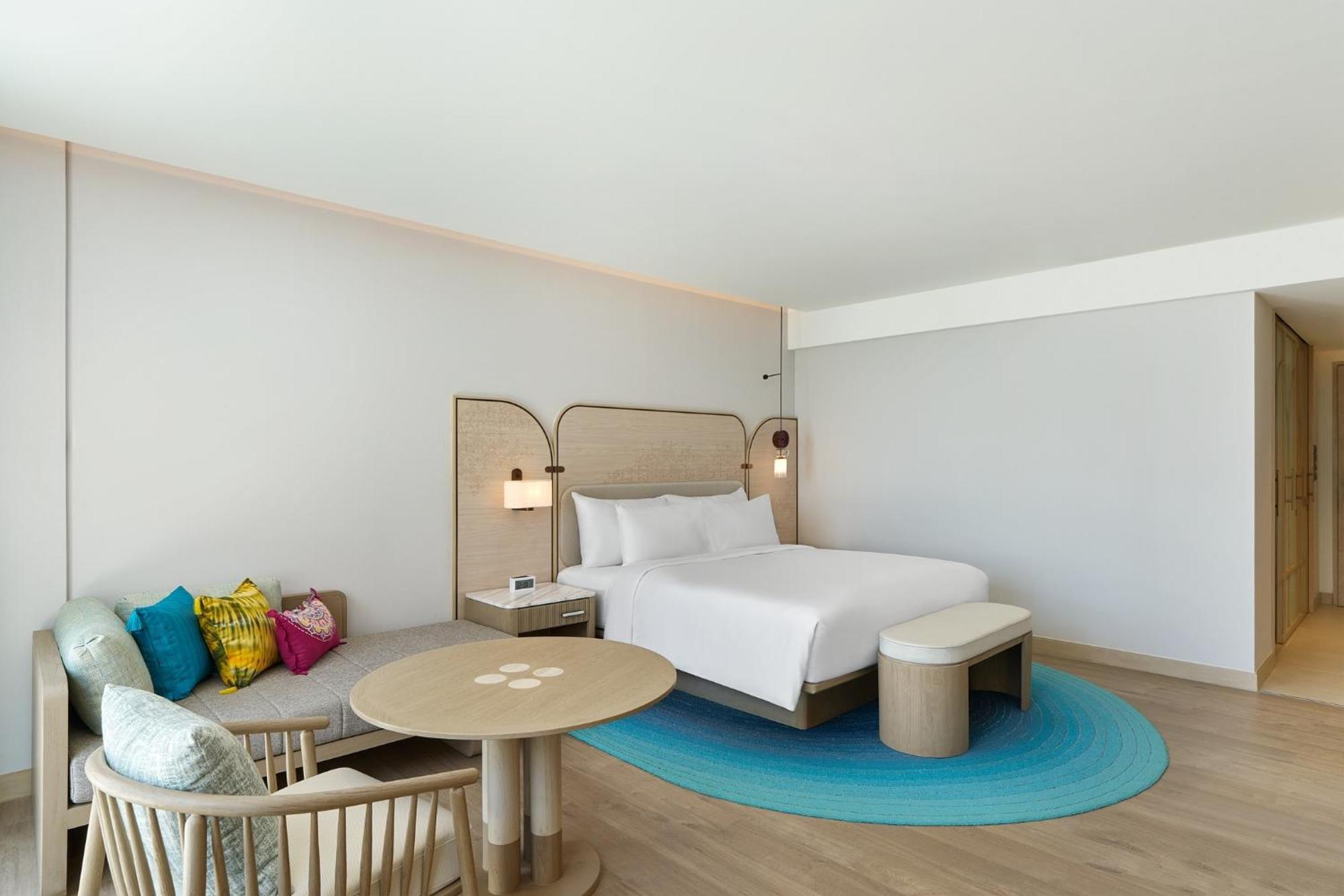 King Room Pool Access Balcony Ocean View