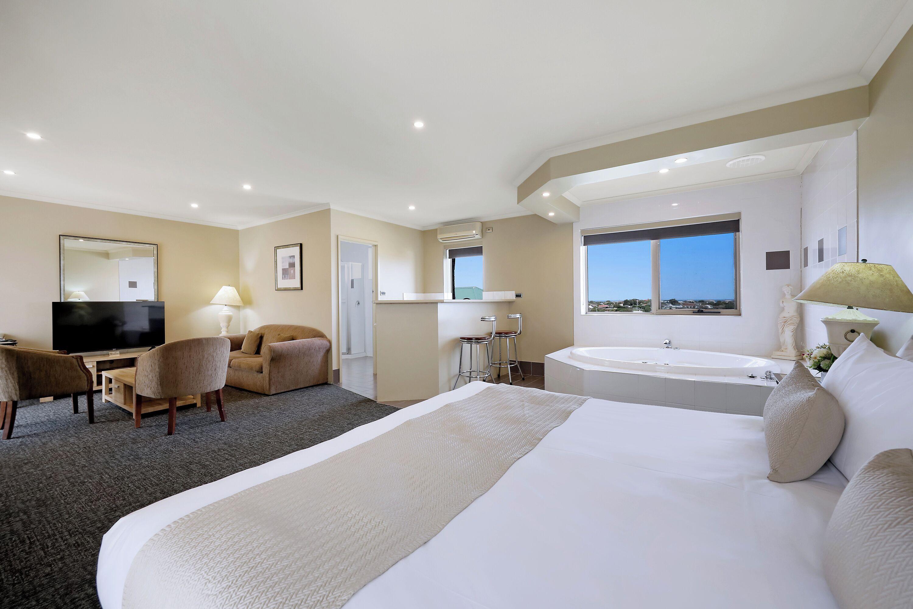 Presidential King Suite Ocean View or Whirlpool Non Smoking