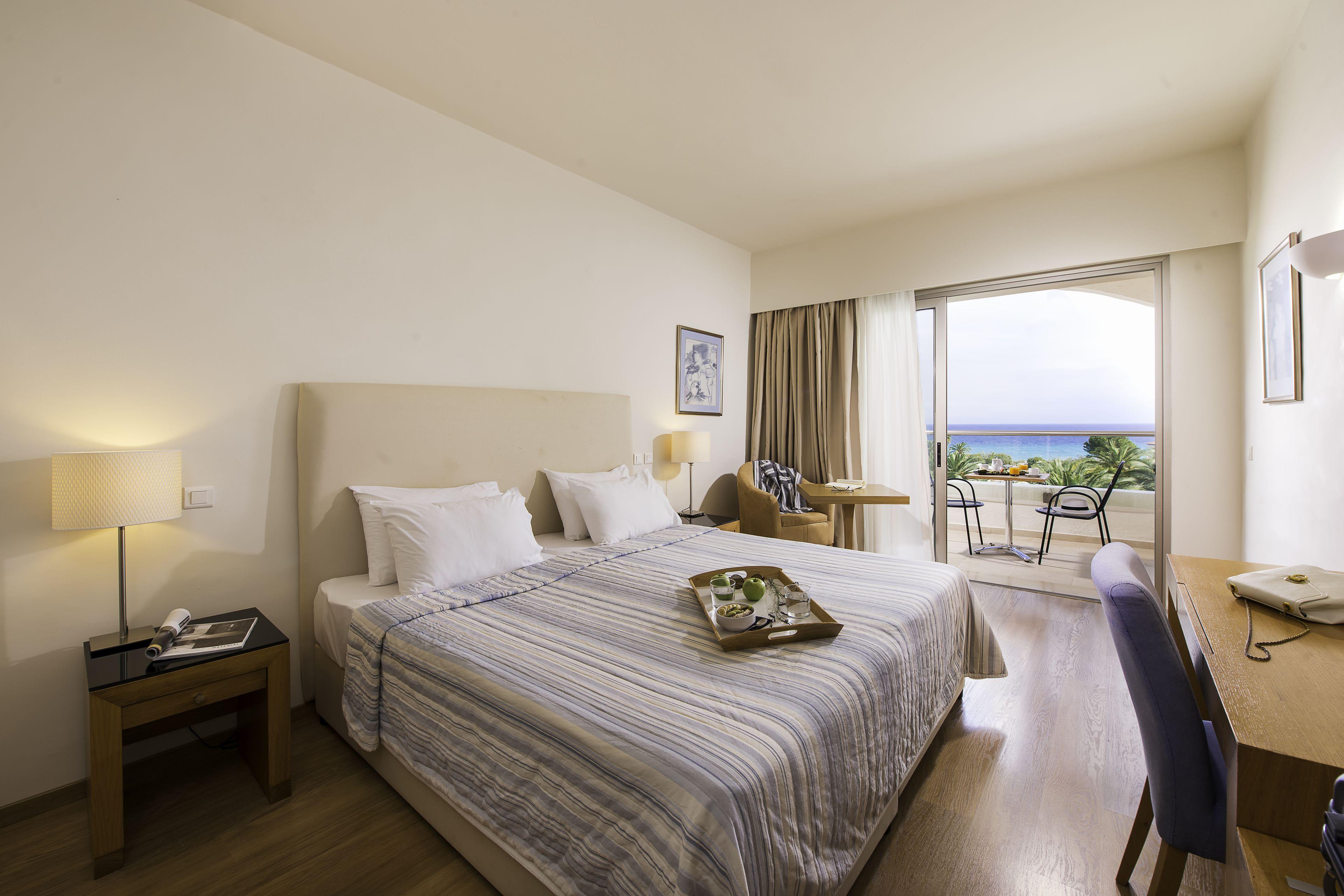 Double or Twin Room Sea View