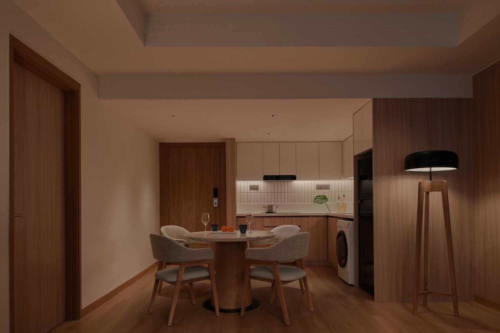 Two Bedroom Apartment with Club Lounge Access,1590339180:JPEG