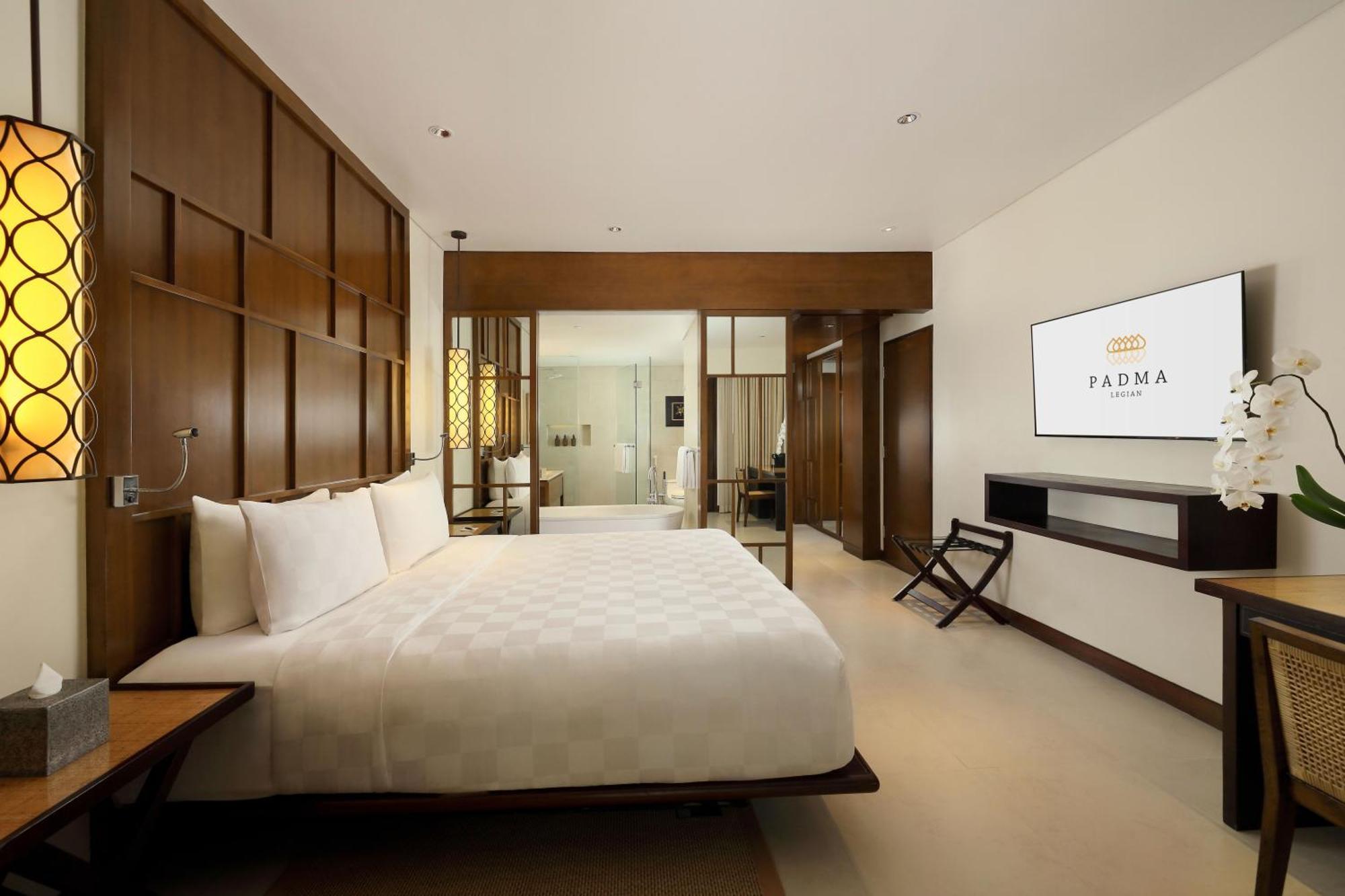 Double or Twin Room Pool View