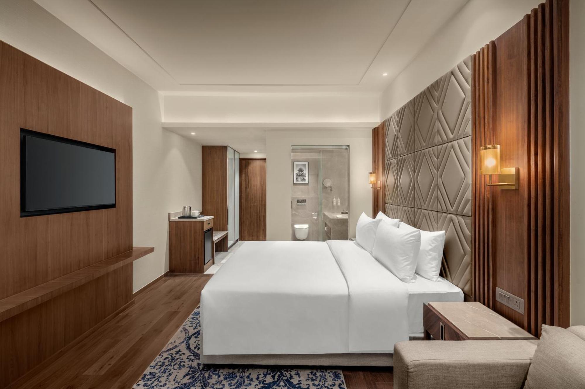 Standard Room SPEND 1000 SERVICES WORTH 2000