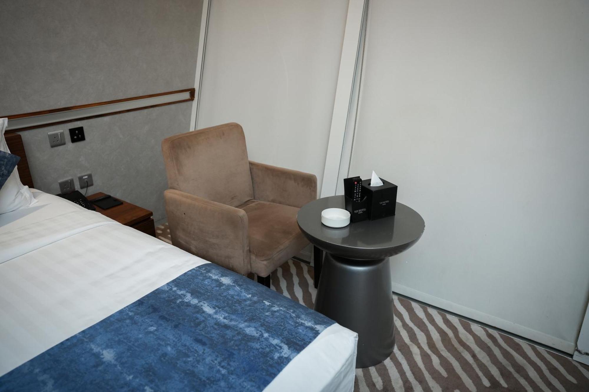 Standard Queen Room