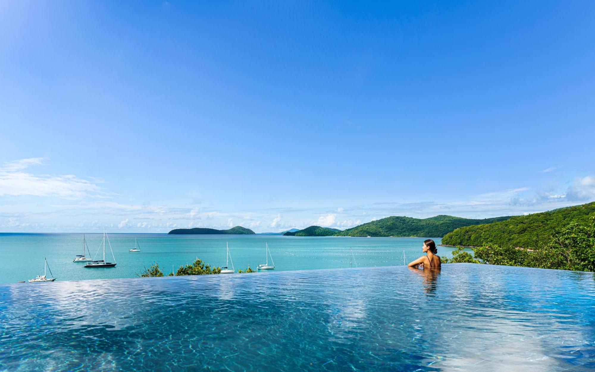 Three-Bedroom Villa Sea View 24-hour butler service