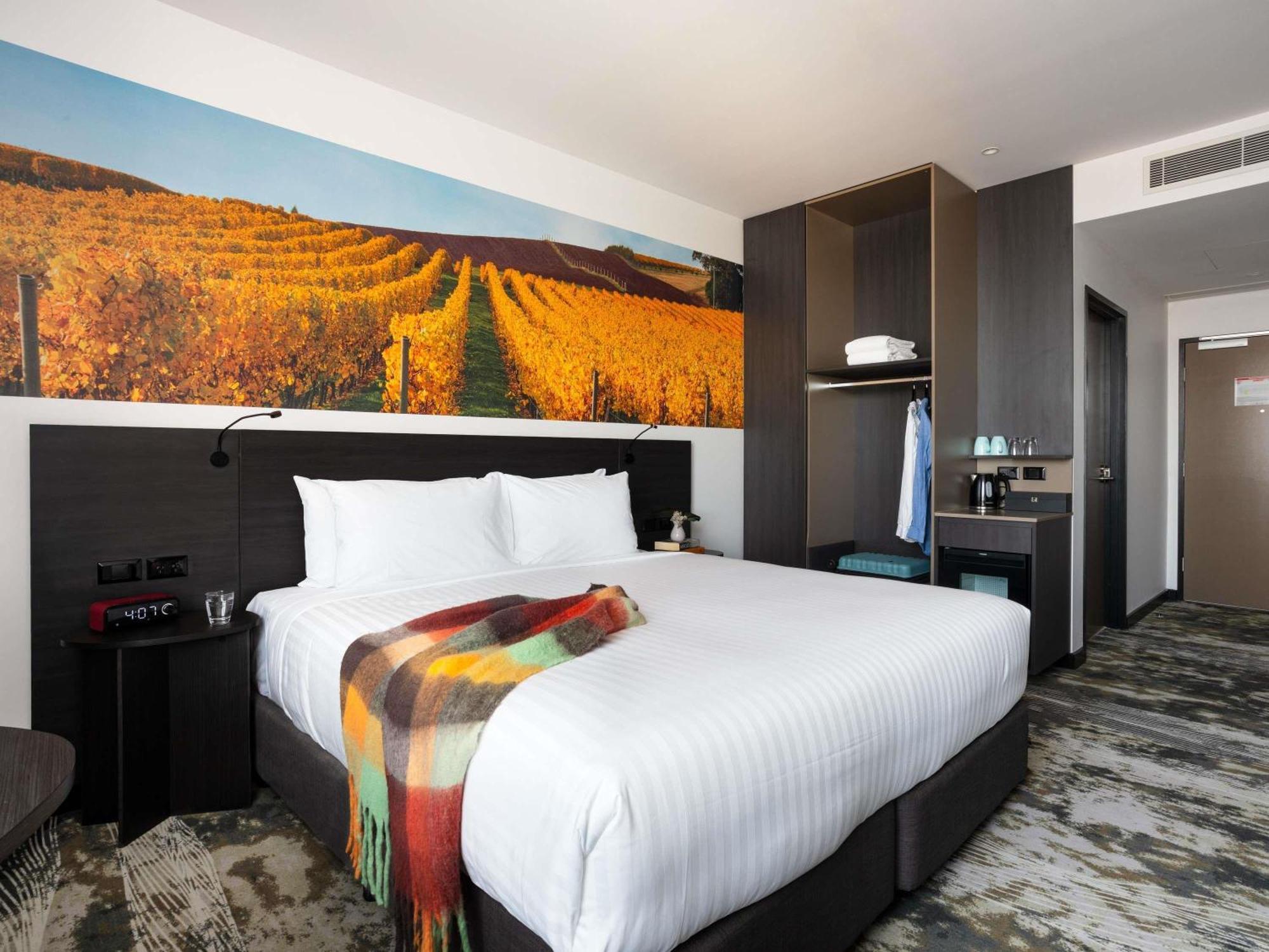 Accessible Standard King Room