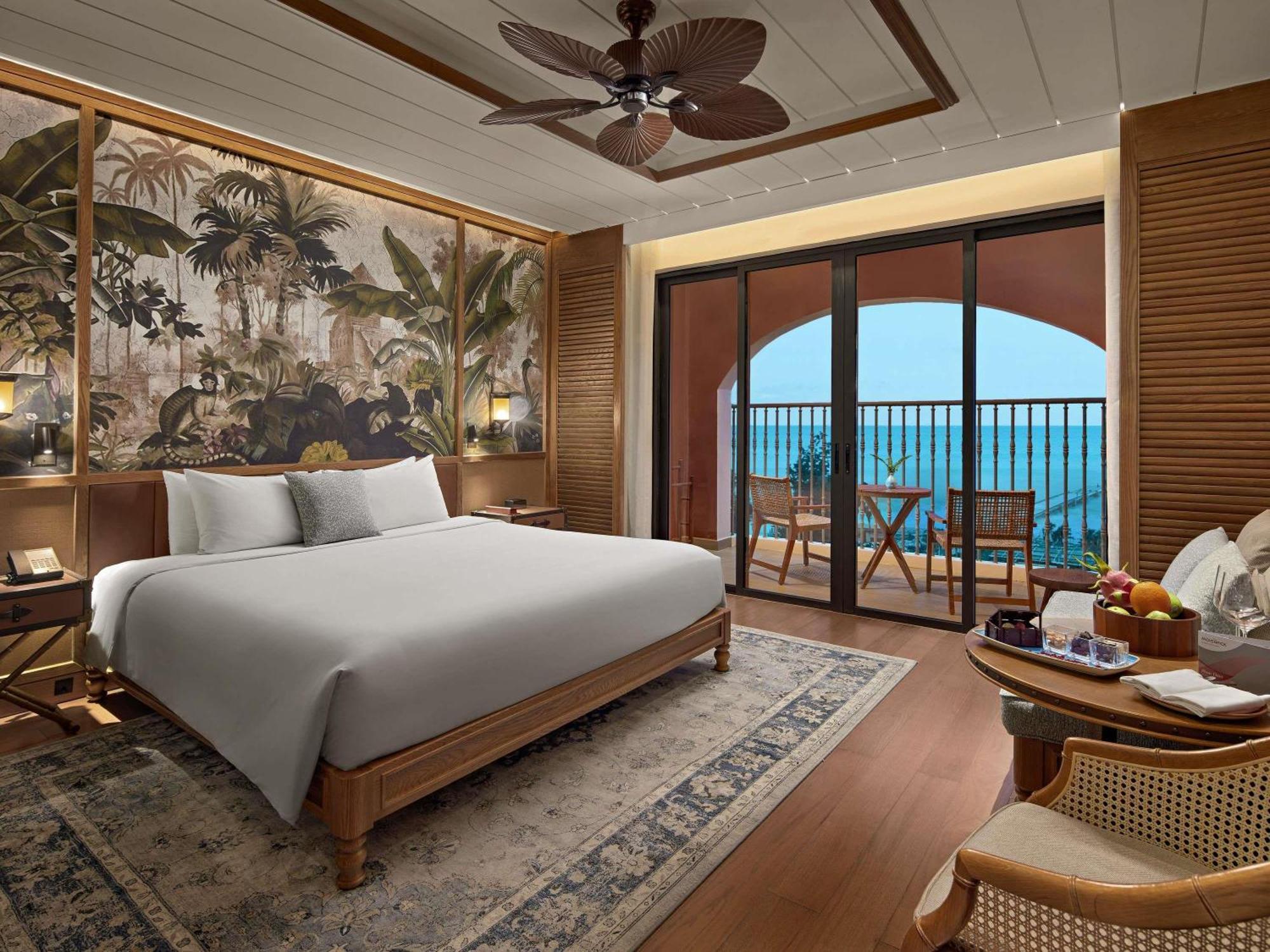 Deluxe King Room with Balcony and Sea View,1714184890:JPEG