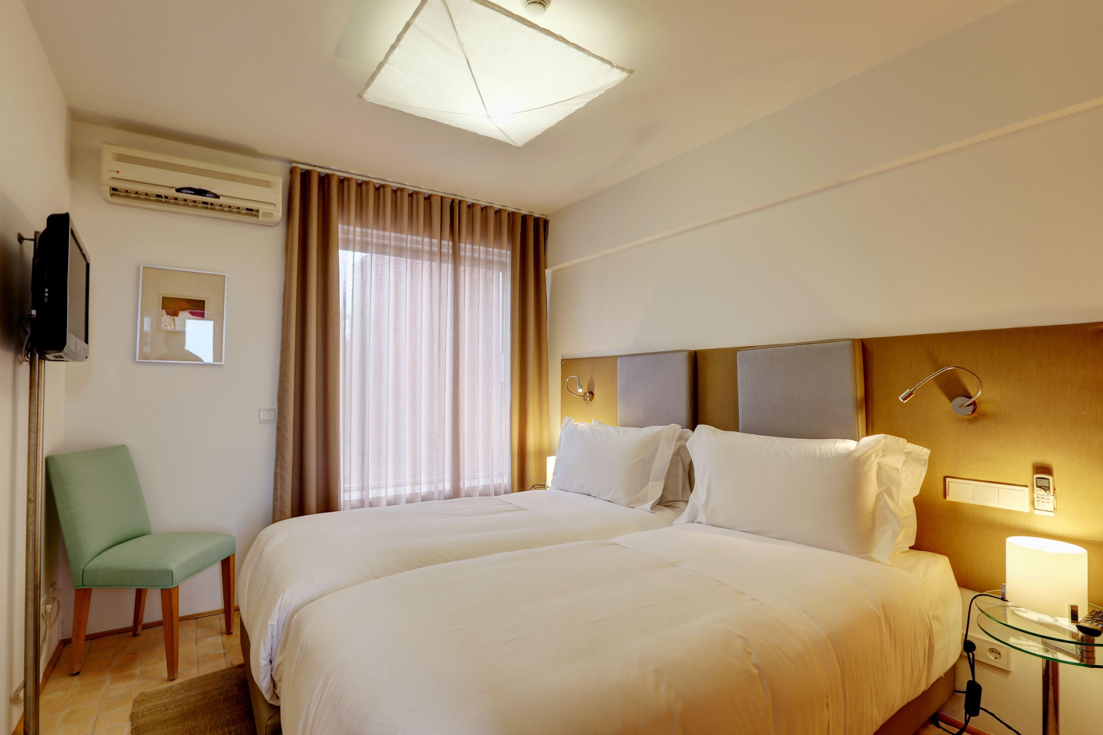 Deluxe Three-Bedroom Villa,63240304:JPEG