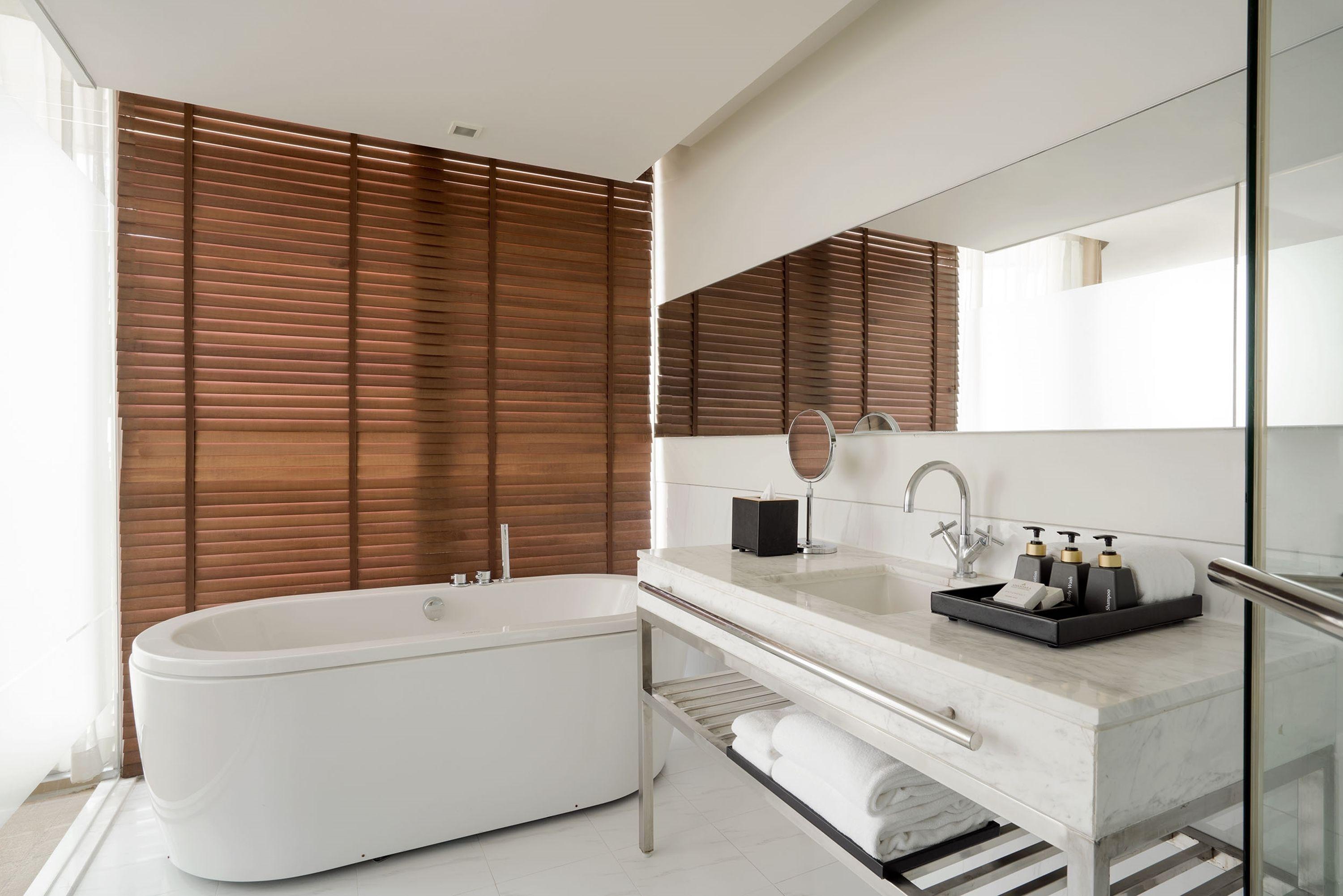 Two-Bedroom Suite with Living Room and Private Balcony,1715581139:JPEG