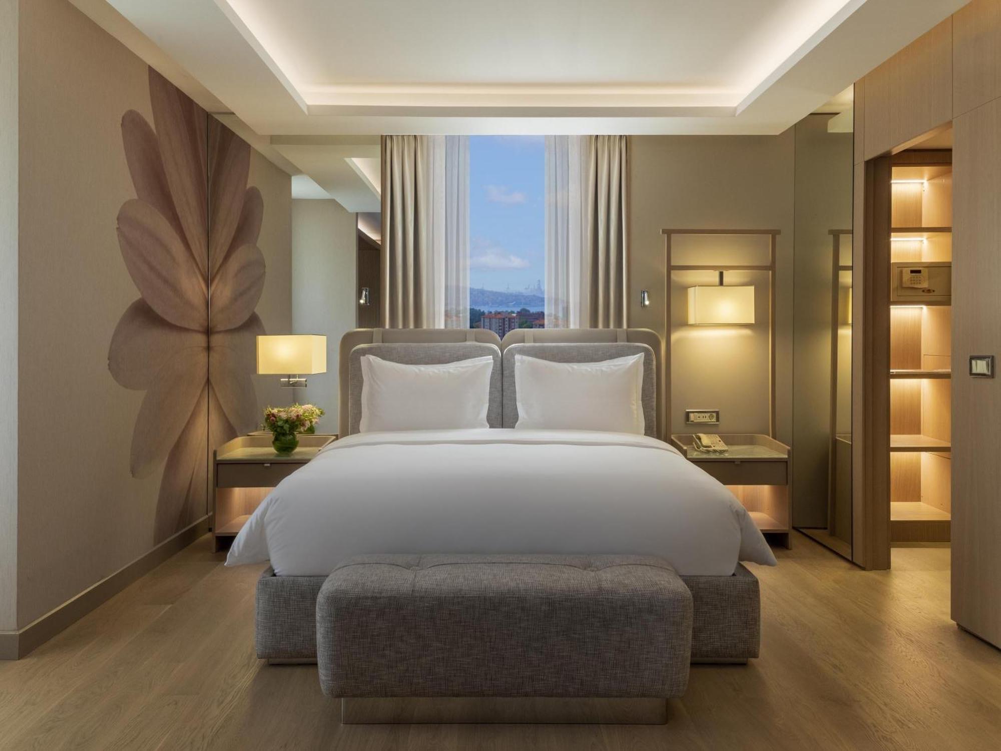 Suite Room Bosphorus View One King Bed,1746833088:JPEG