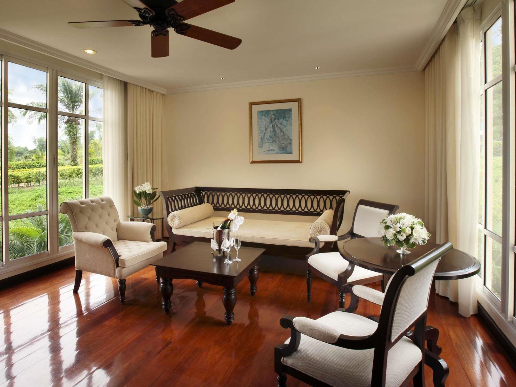 Junior King Suite Balcony Club Access Garden View,1716998237:JPEG