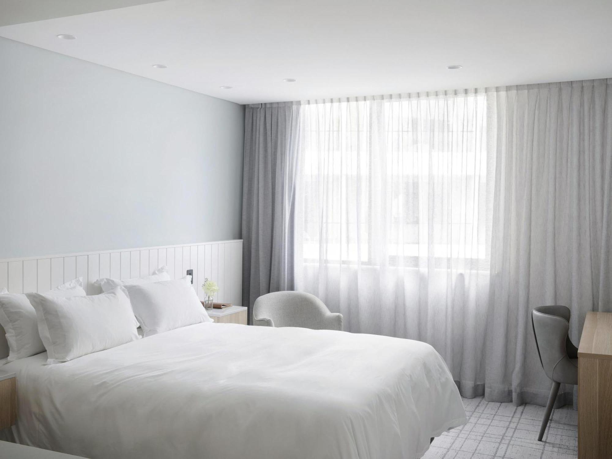 Village Superior Queen Room