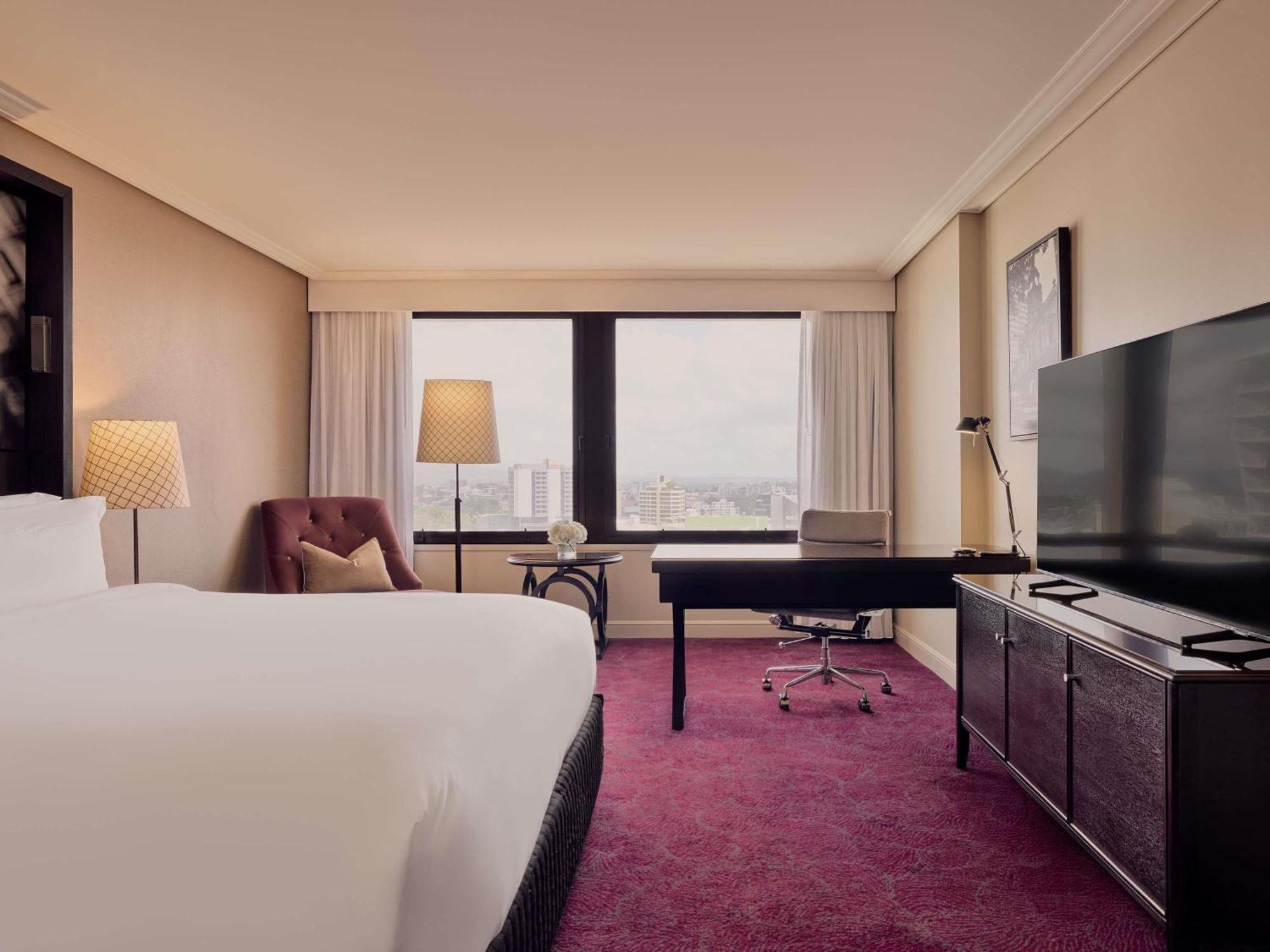 LUXURY ROOM King Bed, High Floor,1717013959:JPEG