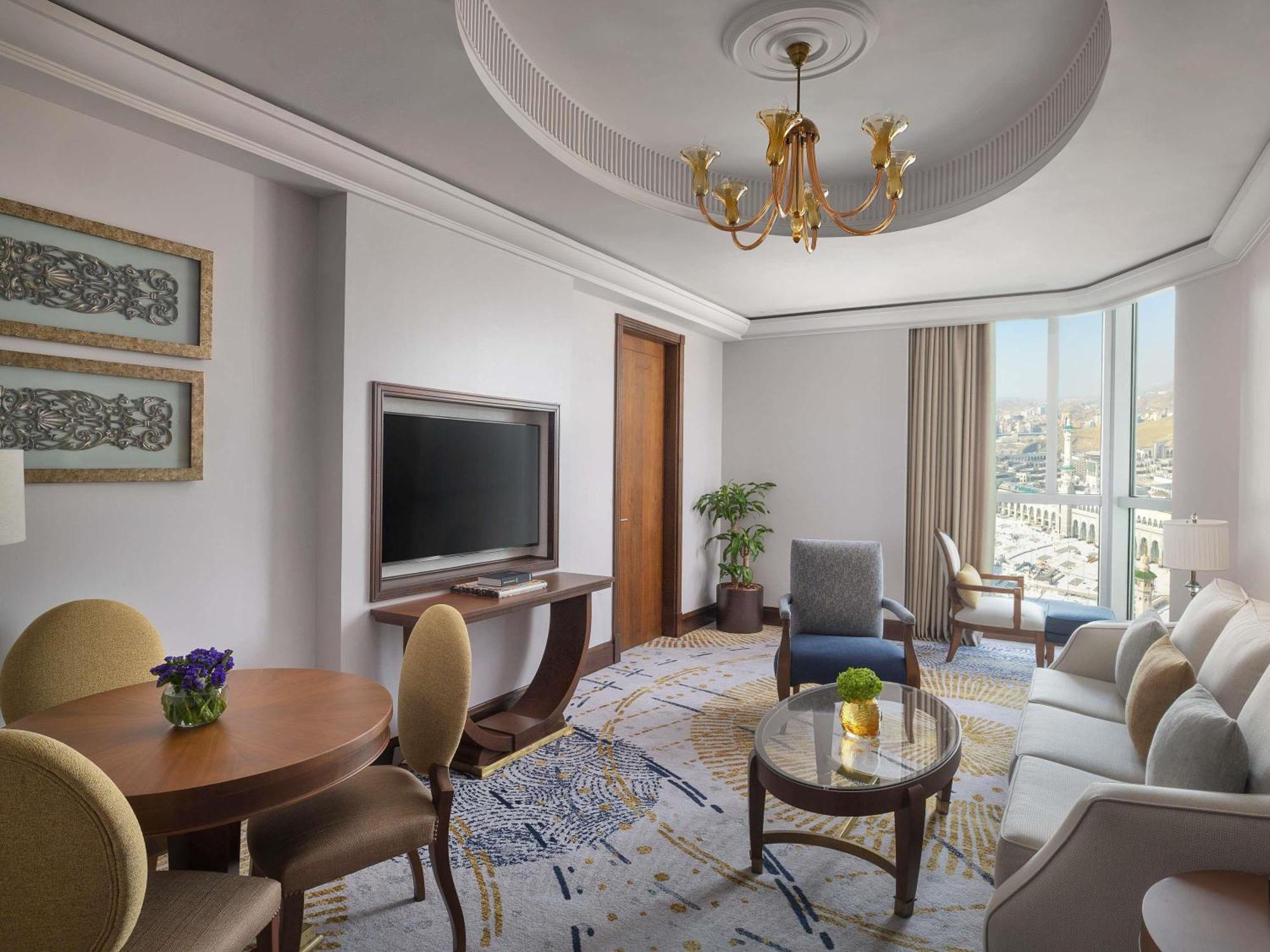 Signature Suite City View