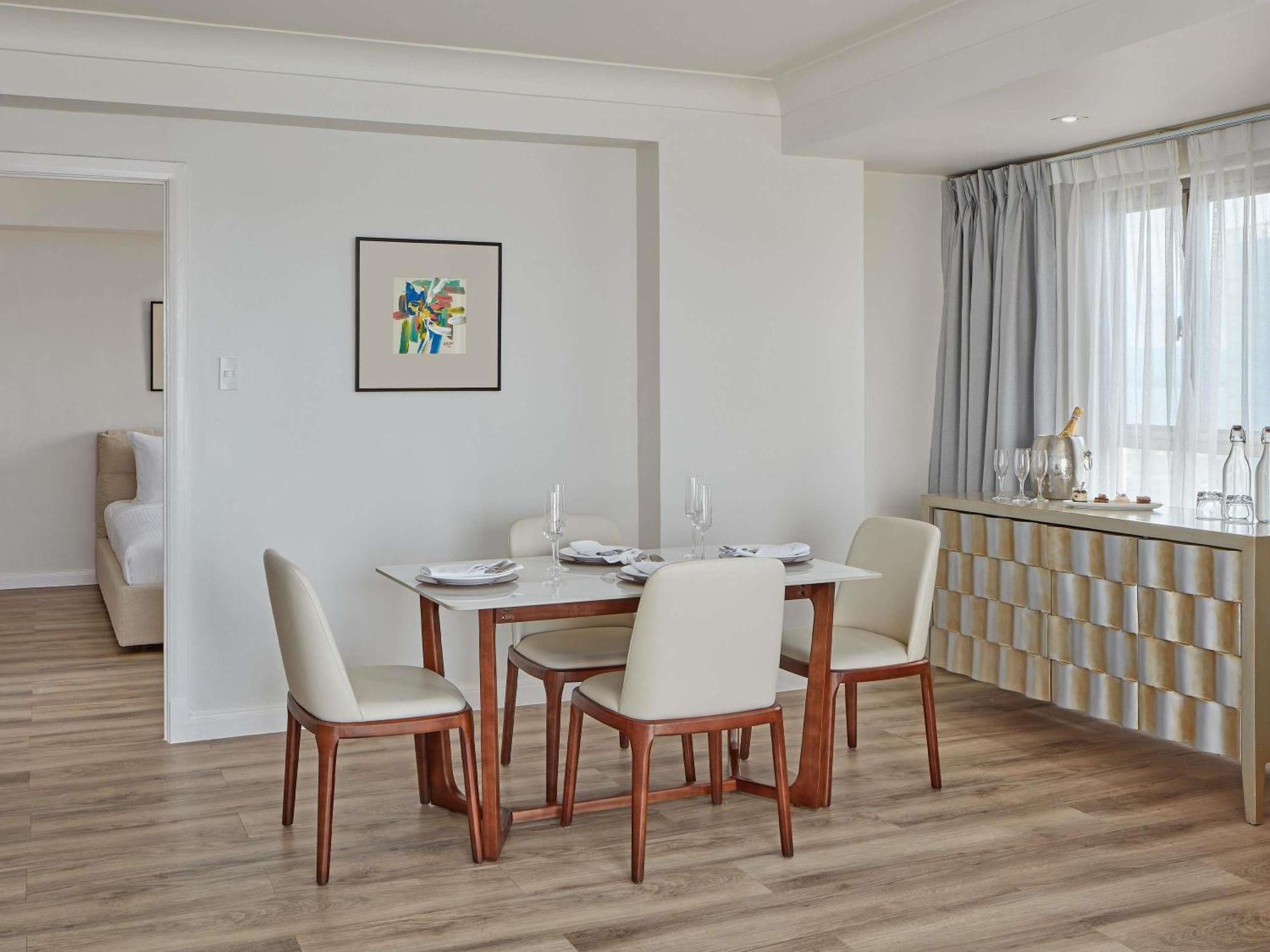 Premier Family Suite Two-Bedroom - Oceanfront