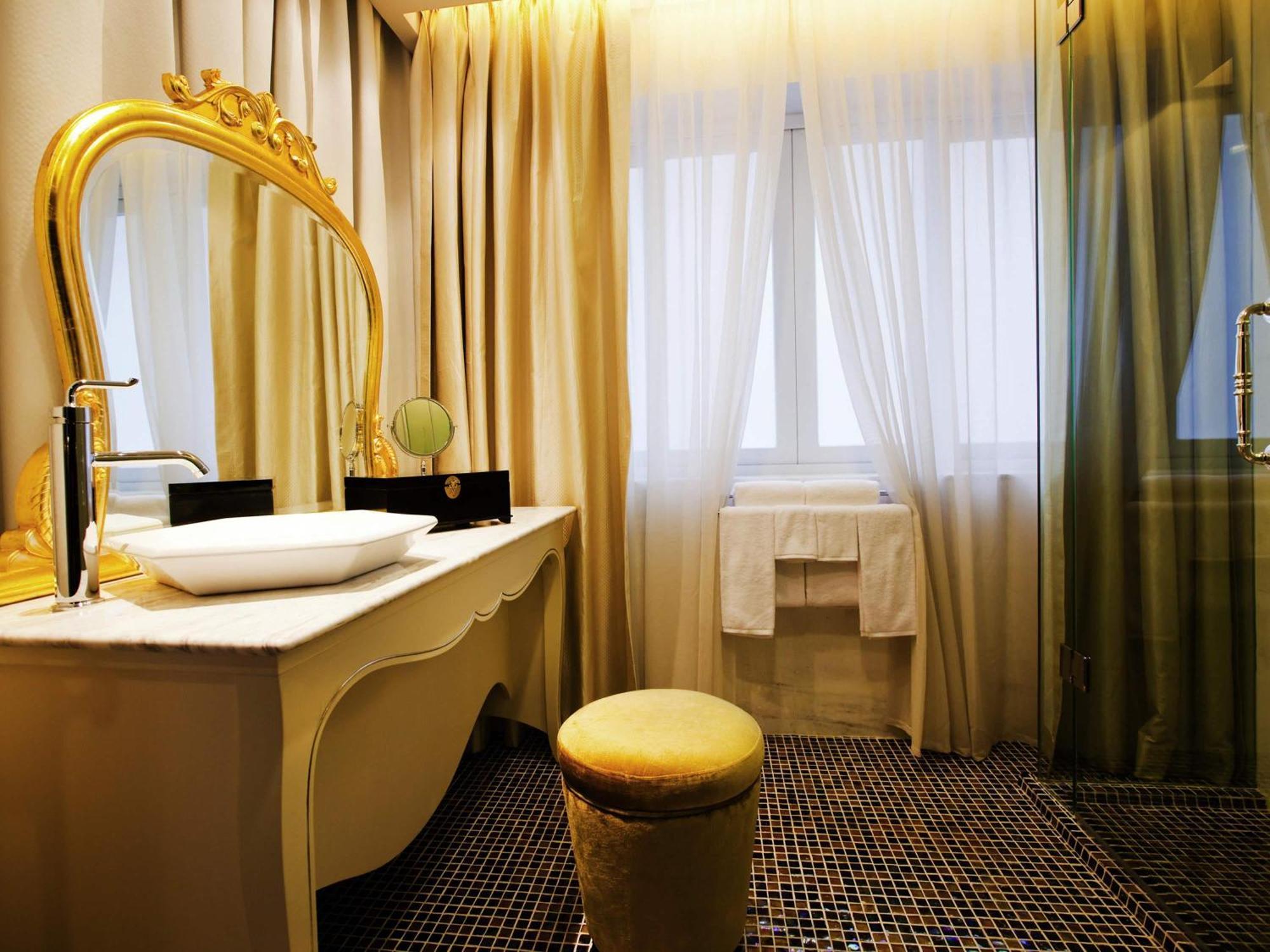 Executive King Room,1771557631:JPEG