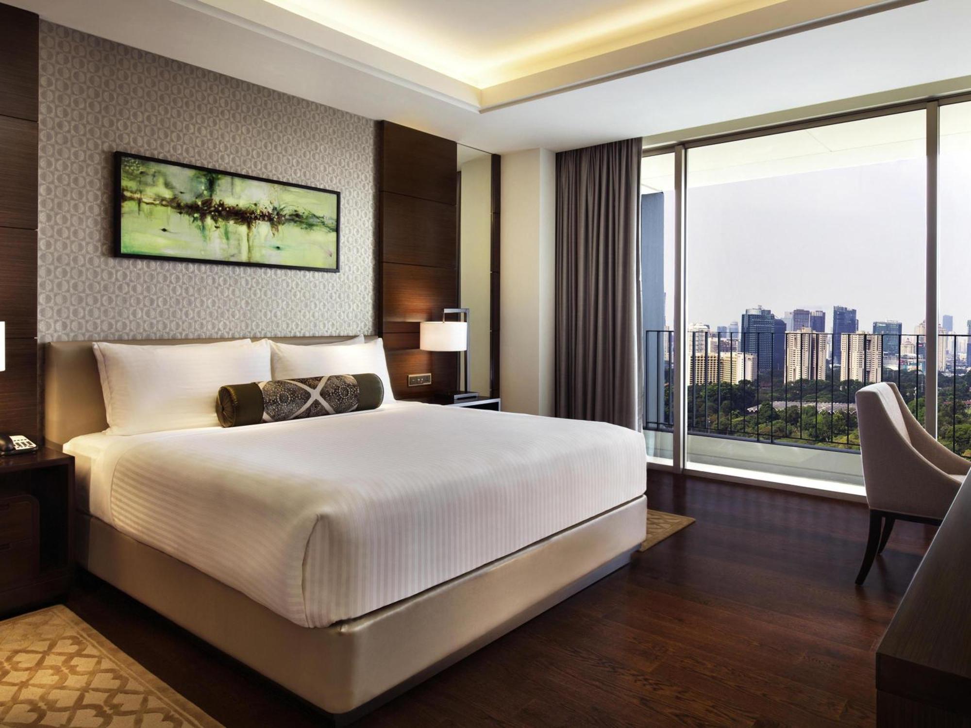 One-Bedroom Sky Suite