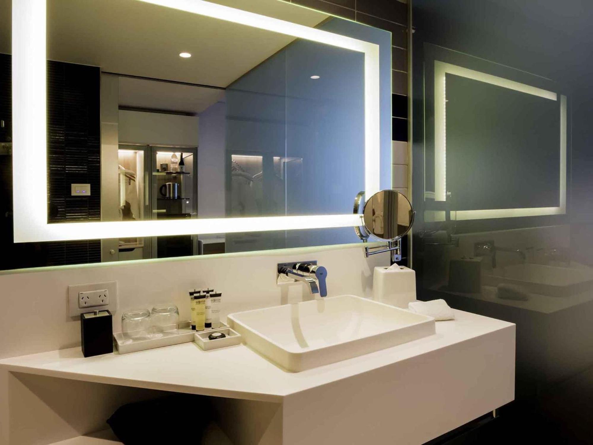Deluxe Executive King Room High Floor