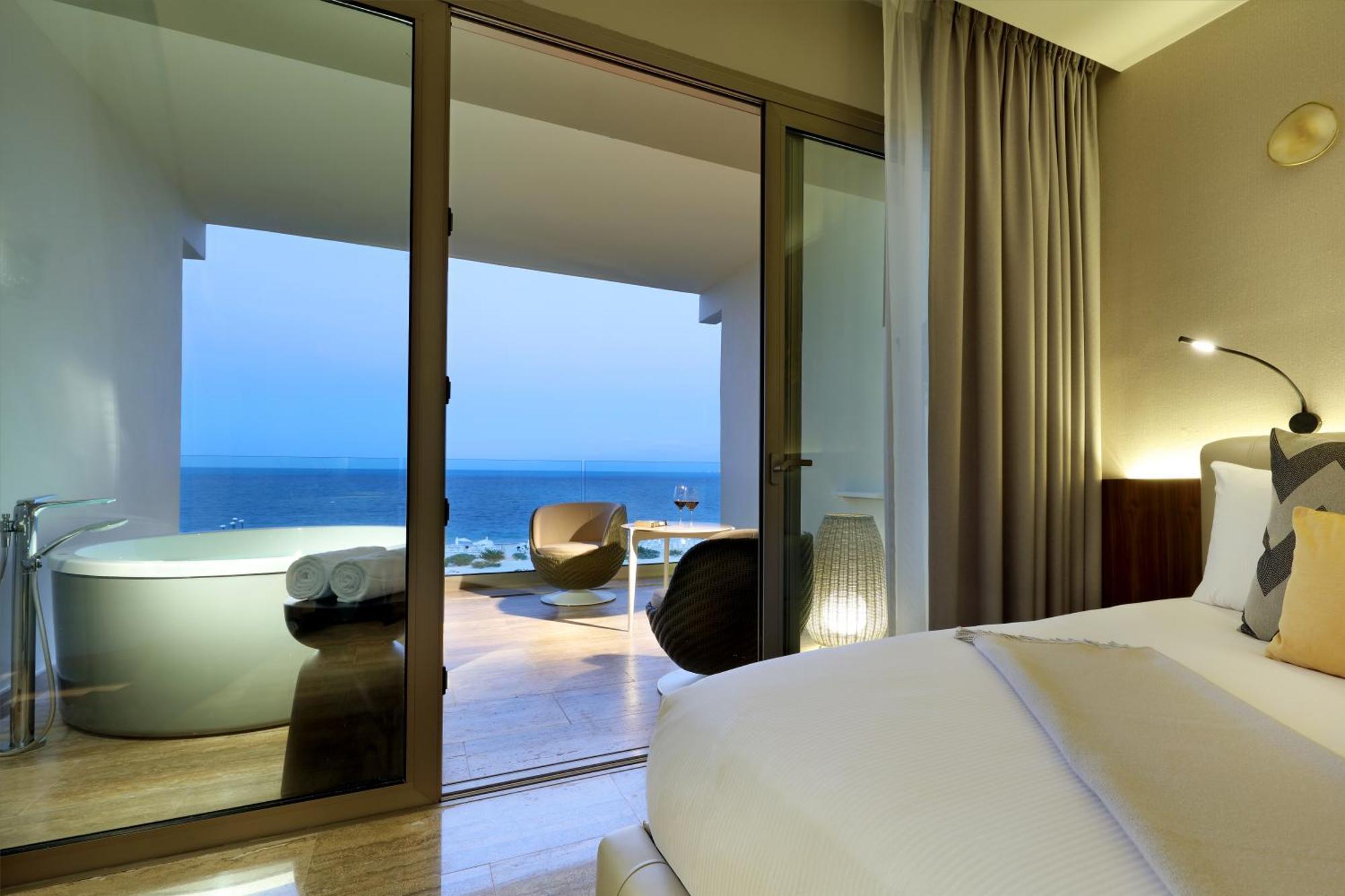 Family Selection Loft Suite Jacuzzi Terrace