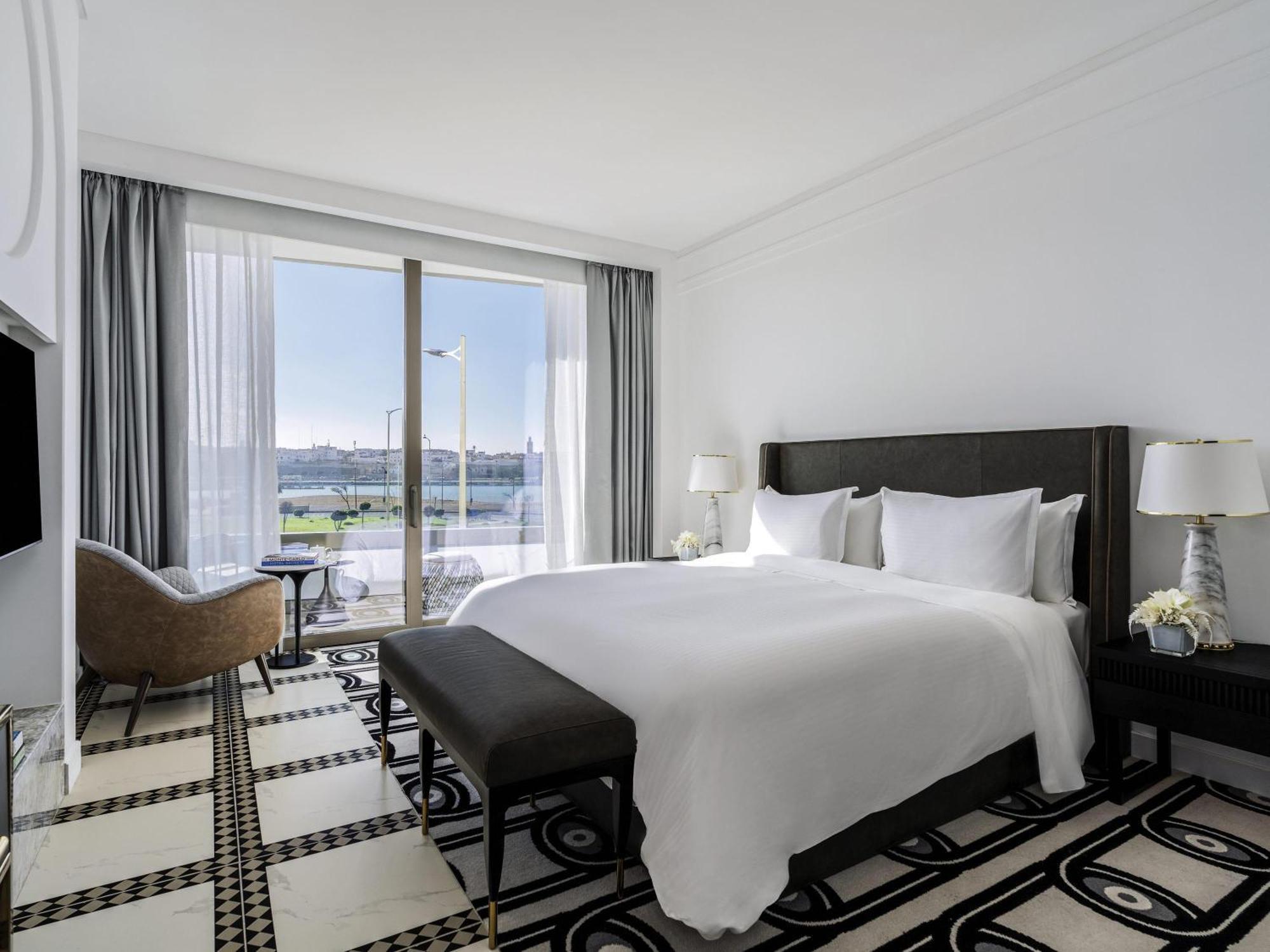 Fairmont King Room Balcony Ocean or City views,1733158970:JPEG