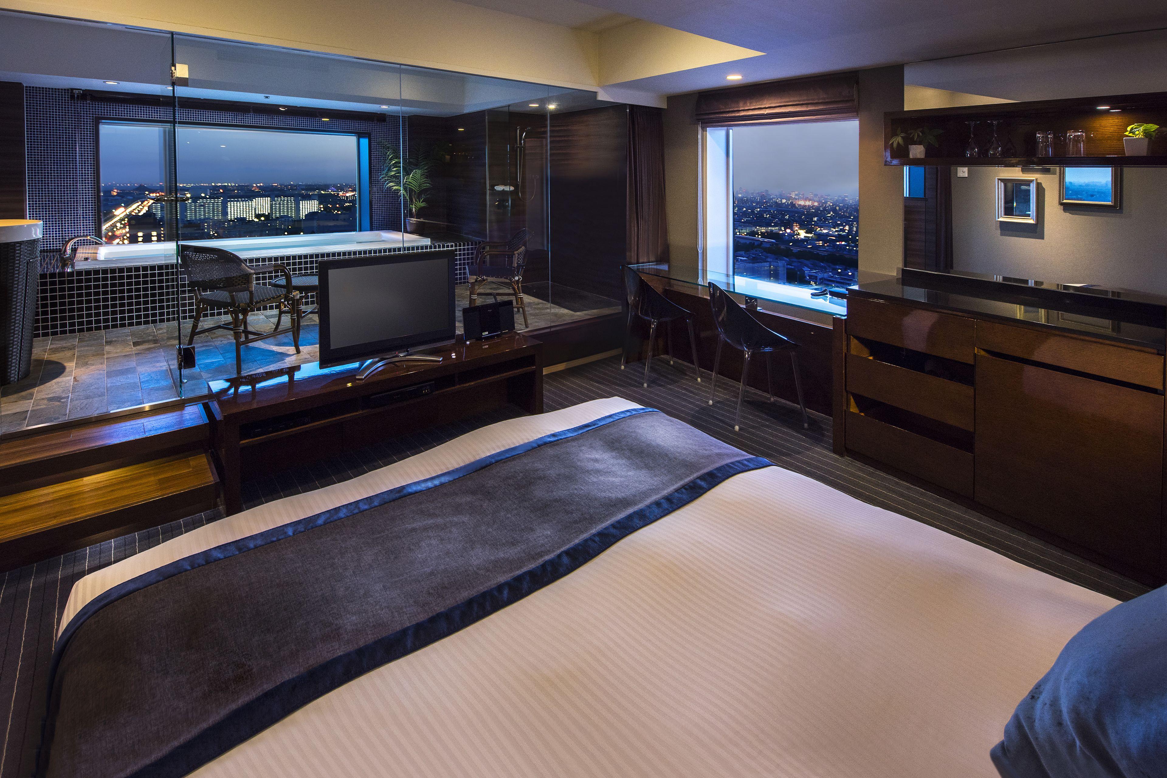 The Pool Bath