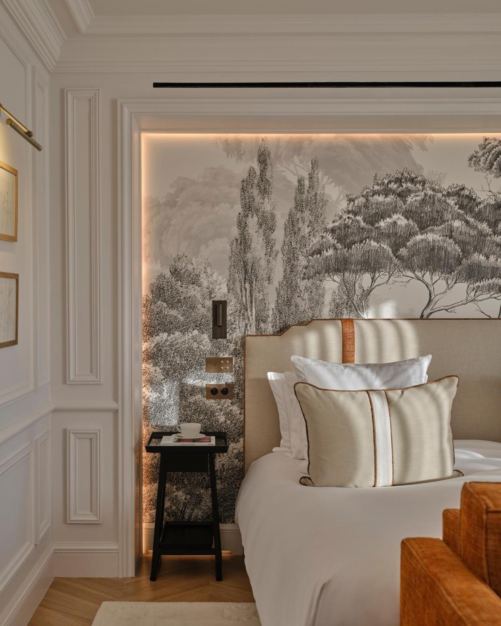 Junior Suite with Garden View