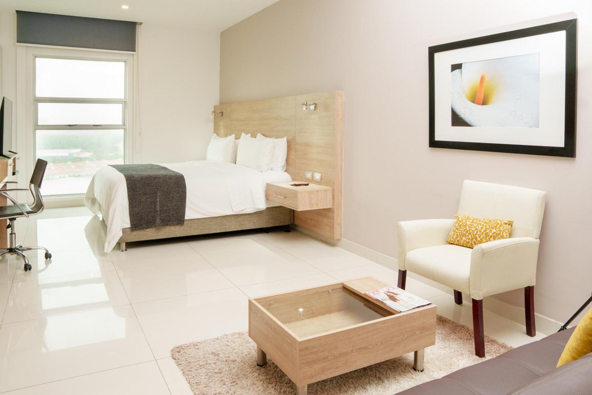 Deluxe King Room