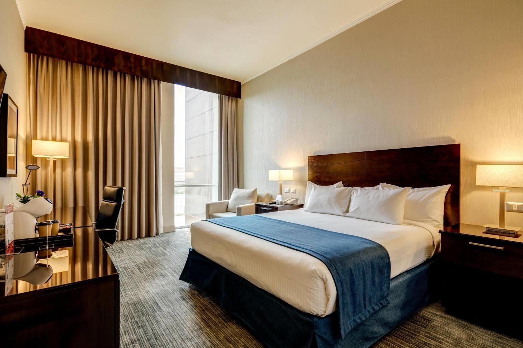 King Room - Mobility Access/Non-Smoking,1723017200:JPEG