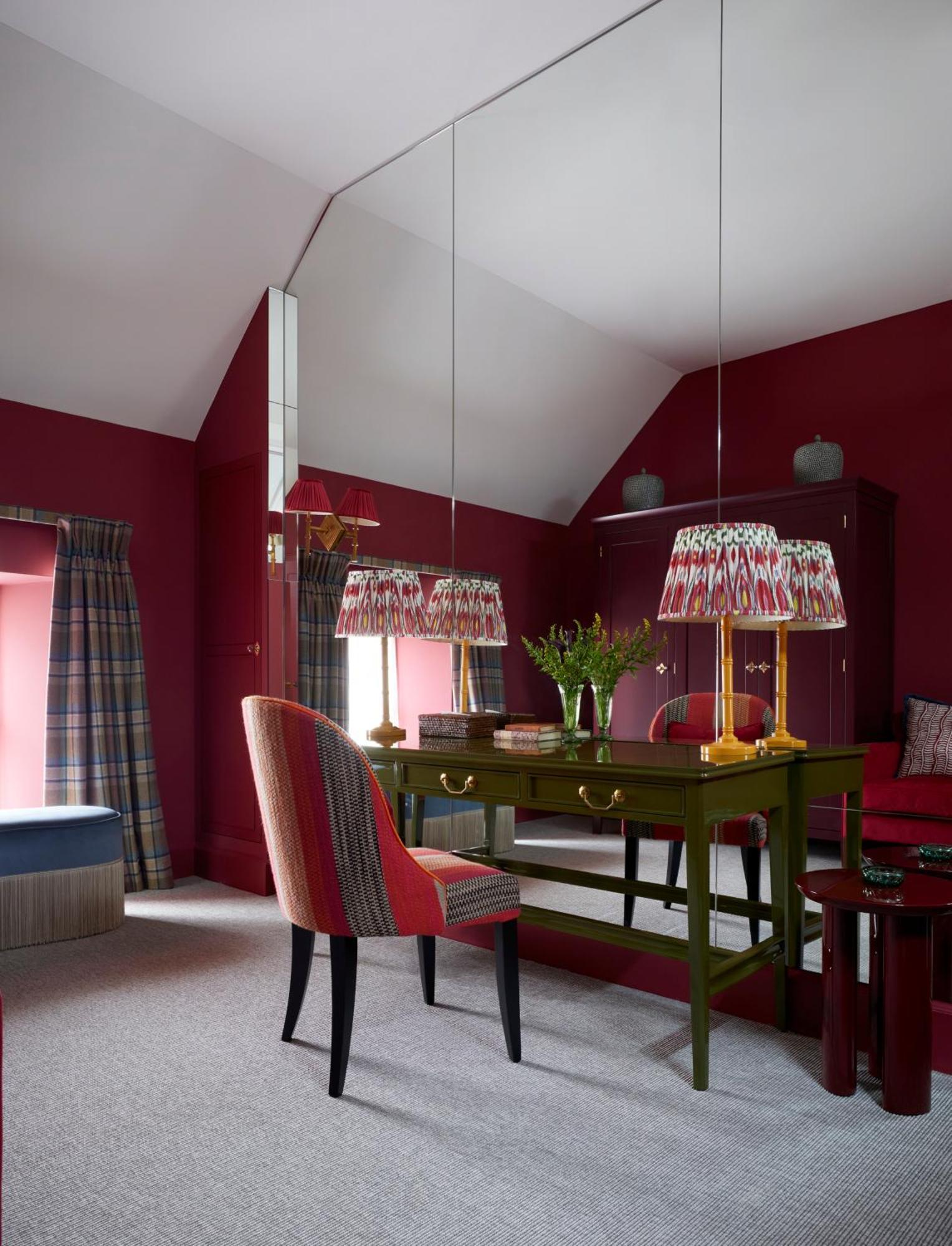 Deluxe King Suite