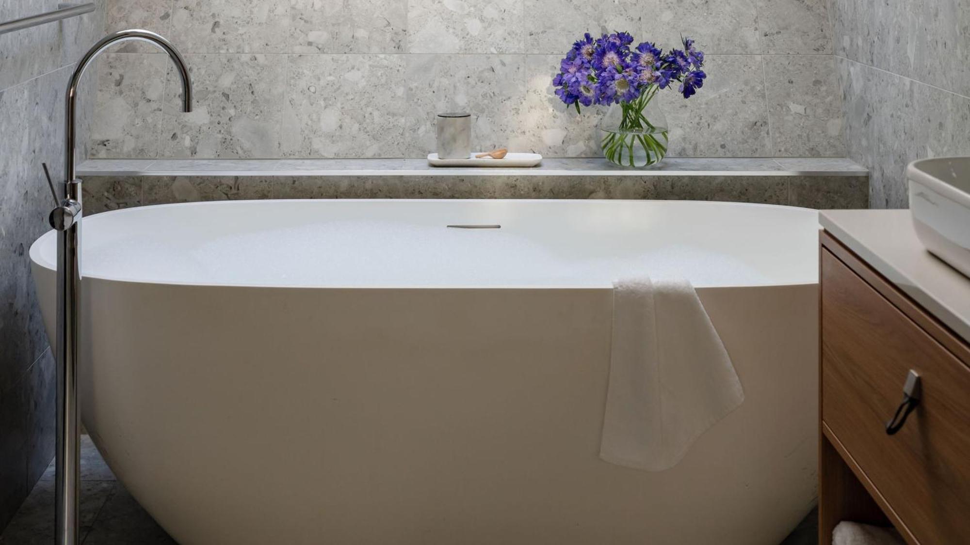 Executive Suite Wi-Fi &