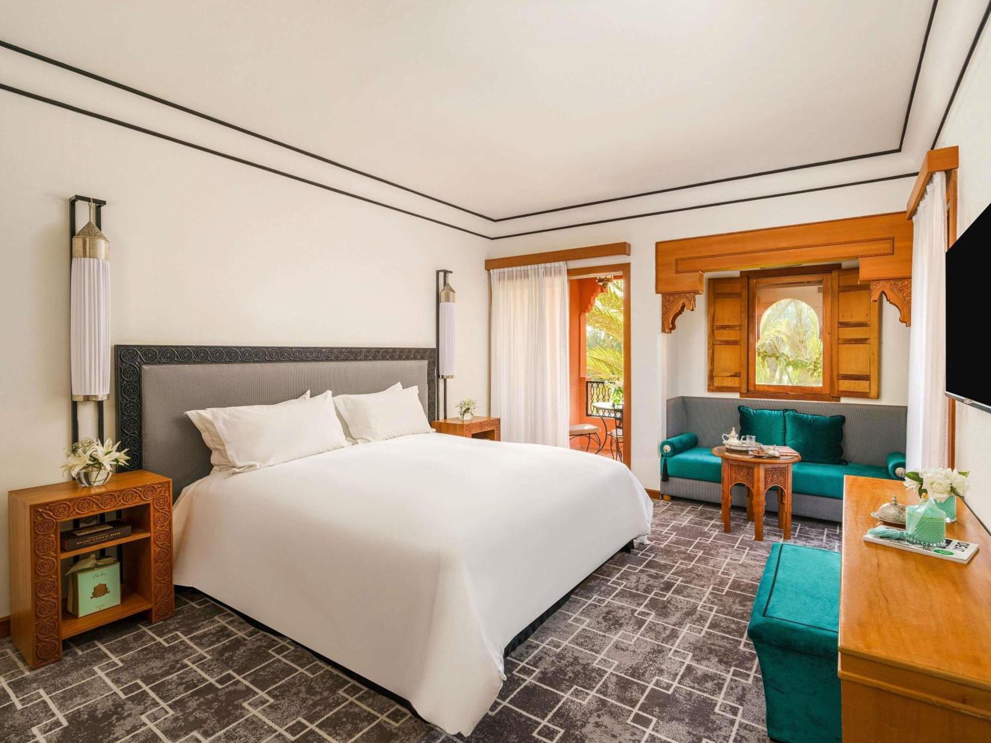 Superior King or Twin Room with City View and Balcony,1729994781:JPEG