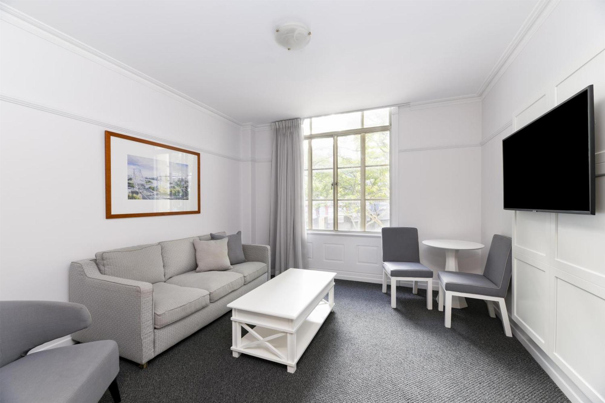 Premier One-Bedroom Apartment
