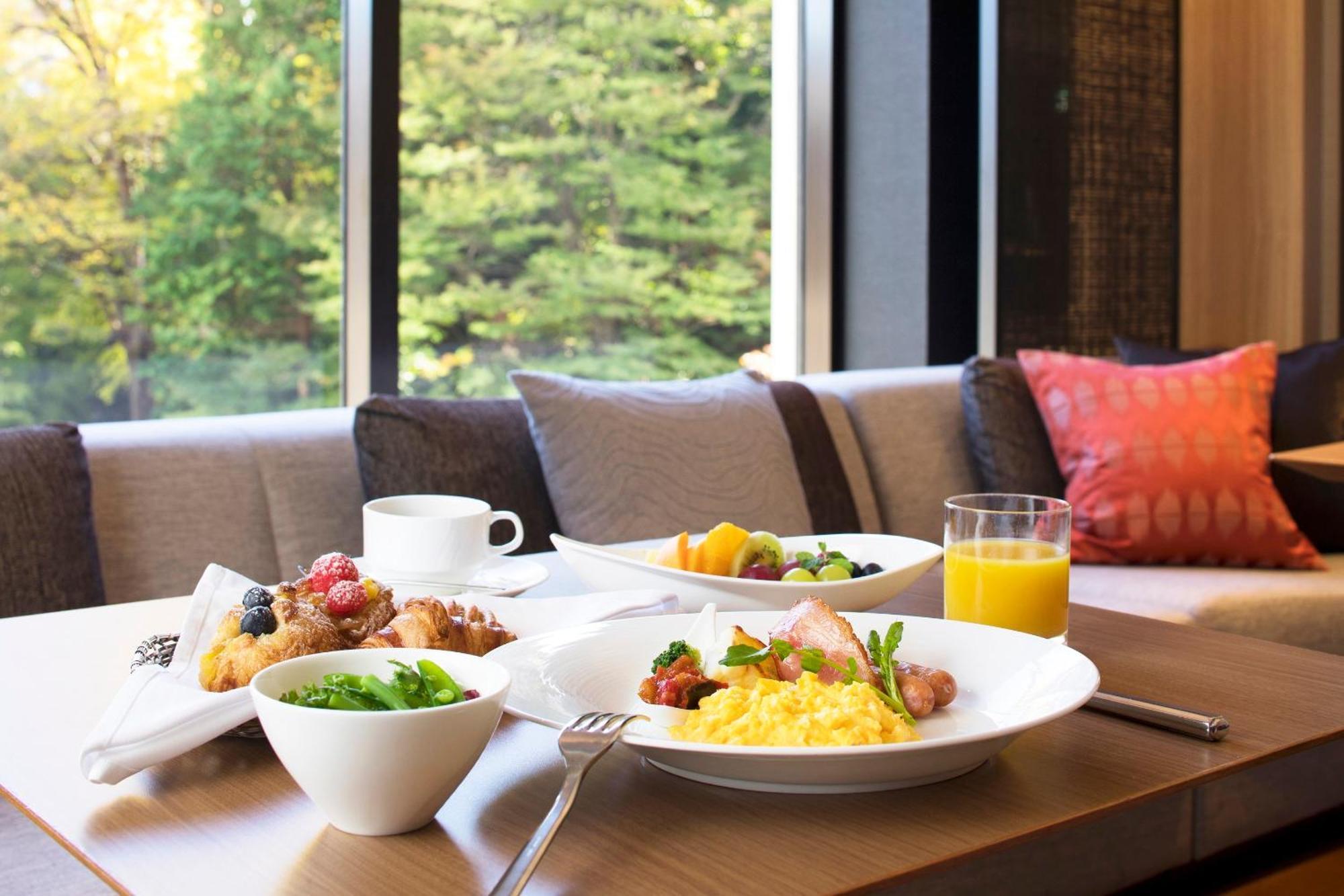 MIYABI SUPERIOR Club lounge access Guest room 1 King