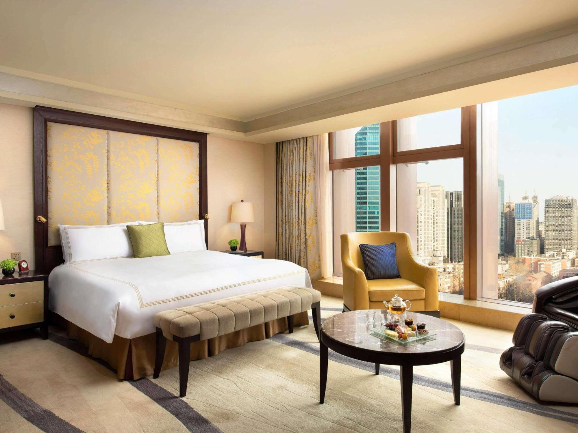 Fairmont Gold Studio Suite King,1730059958:JPEG