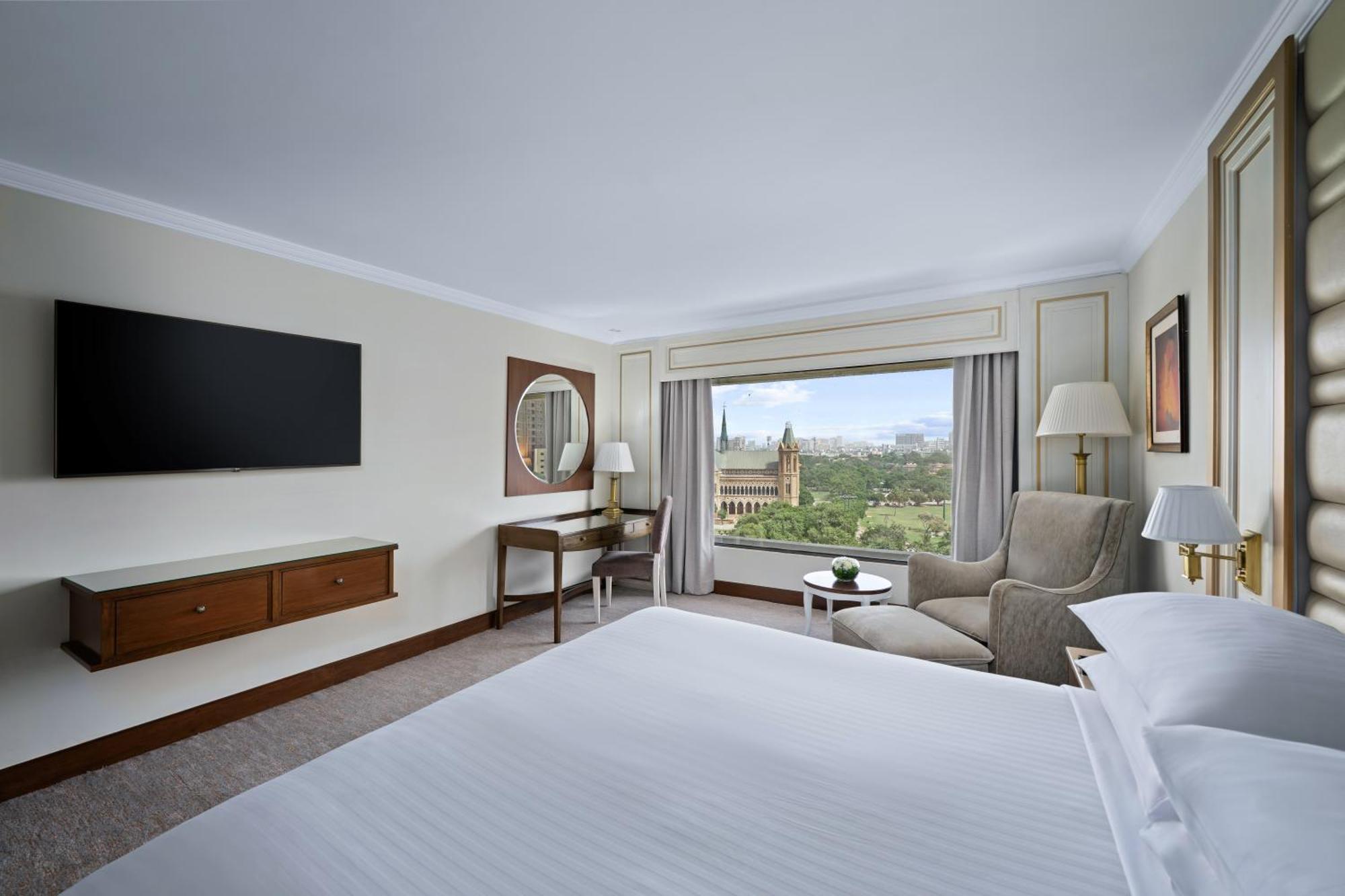 Executive King, Executive lounge access, Guest room,1730062722:JPEG
