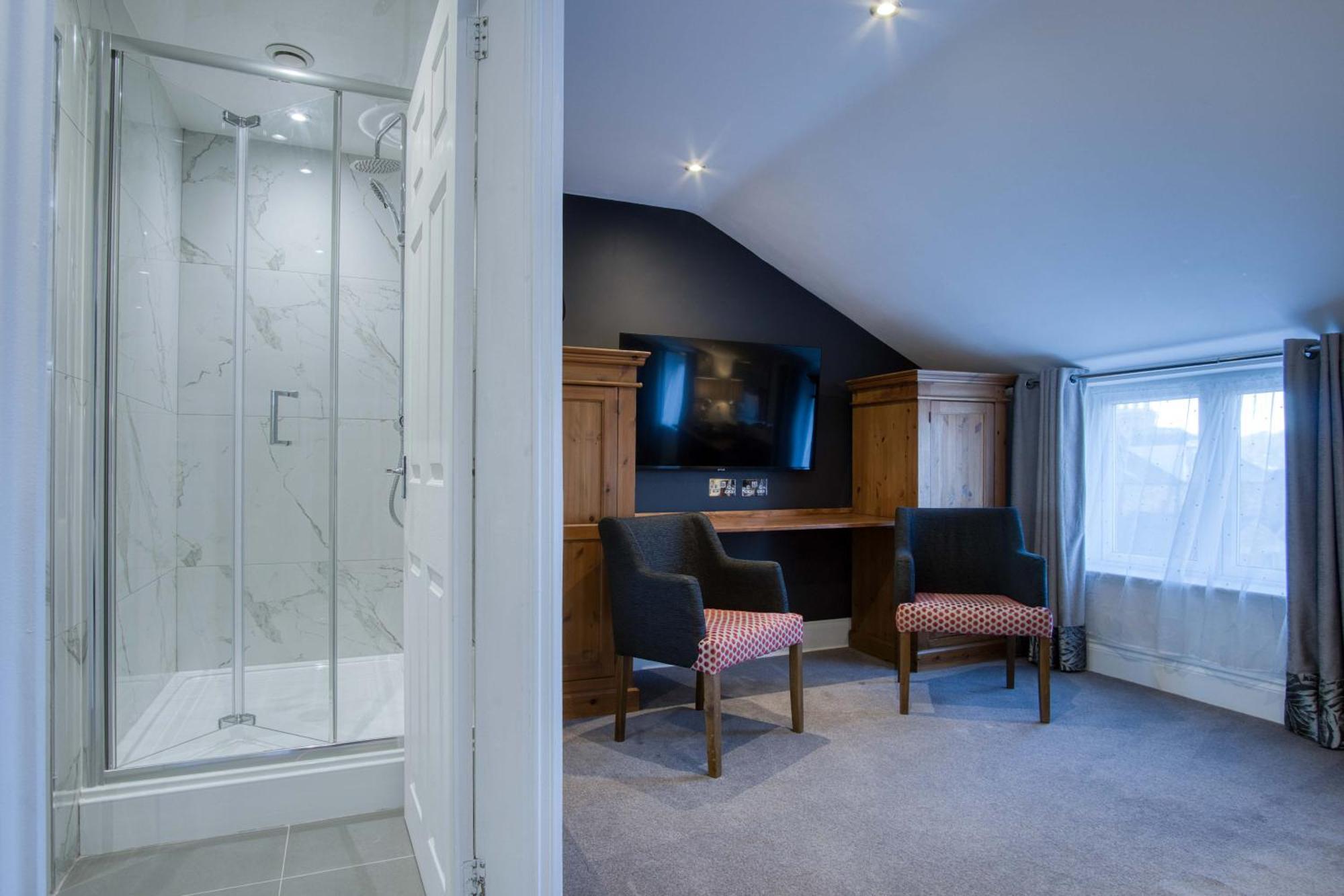 Superior King Room