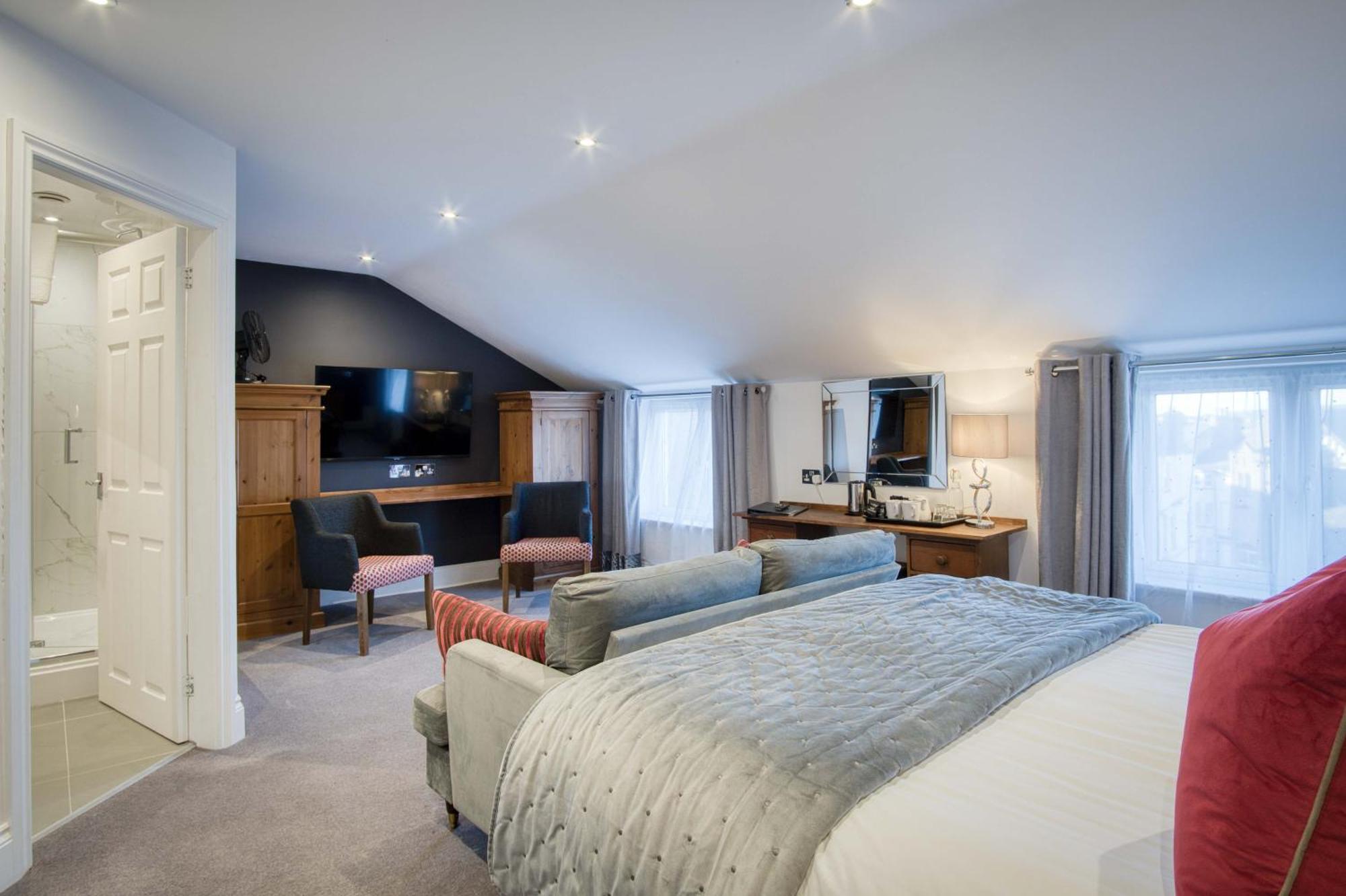 Superior King Room