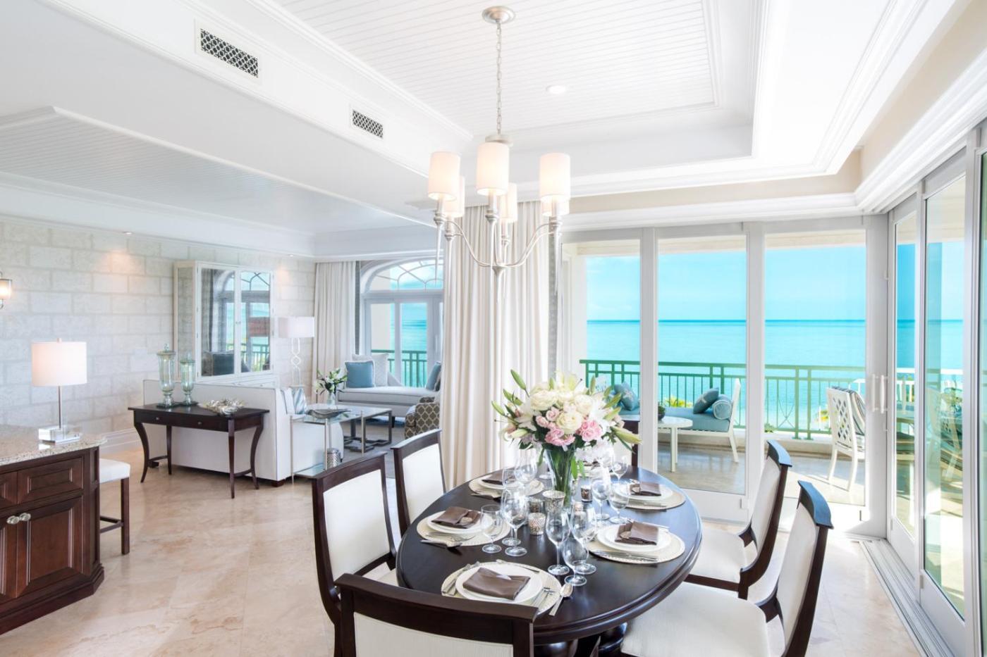 One-Bedroom Oceanfront Study